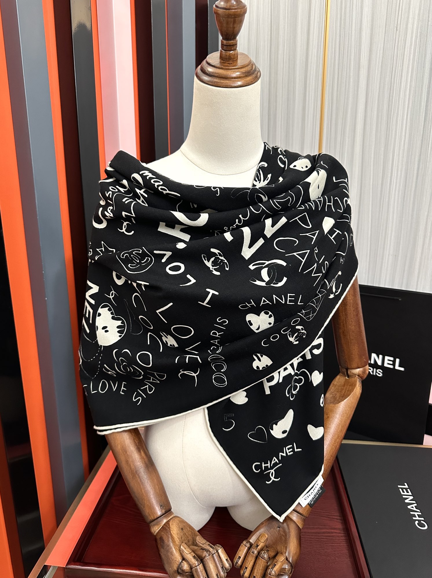 ❤️新款2025 香奈儿 ZG同步【涂鸦印花系列】 太美了 [發]经典茶花帽子🎩设计优雅风[礼物]~气质