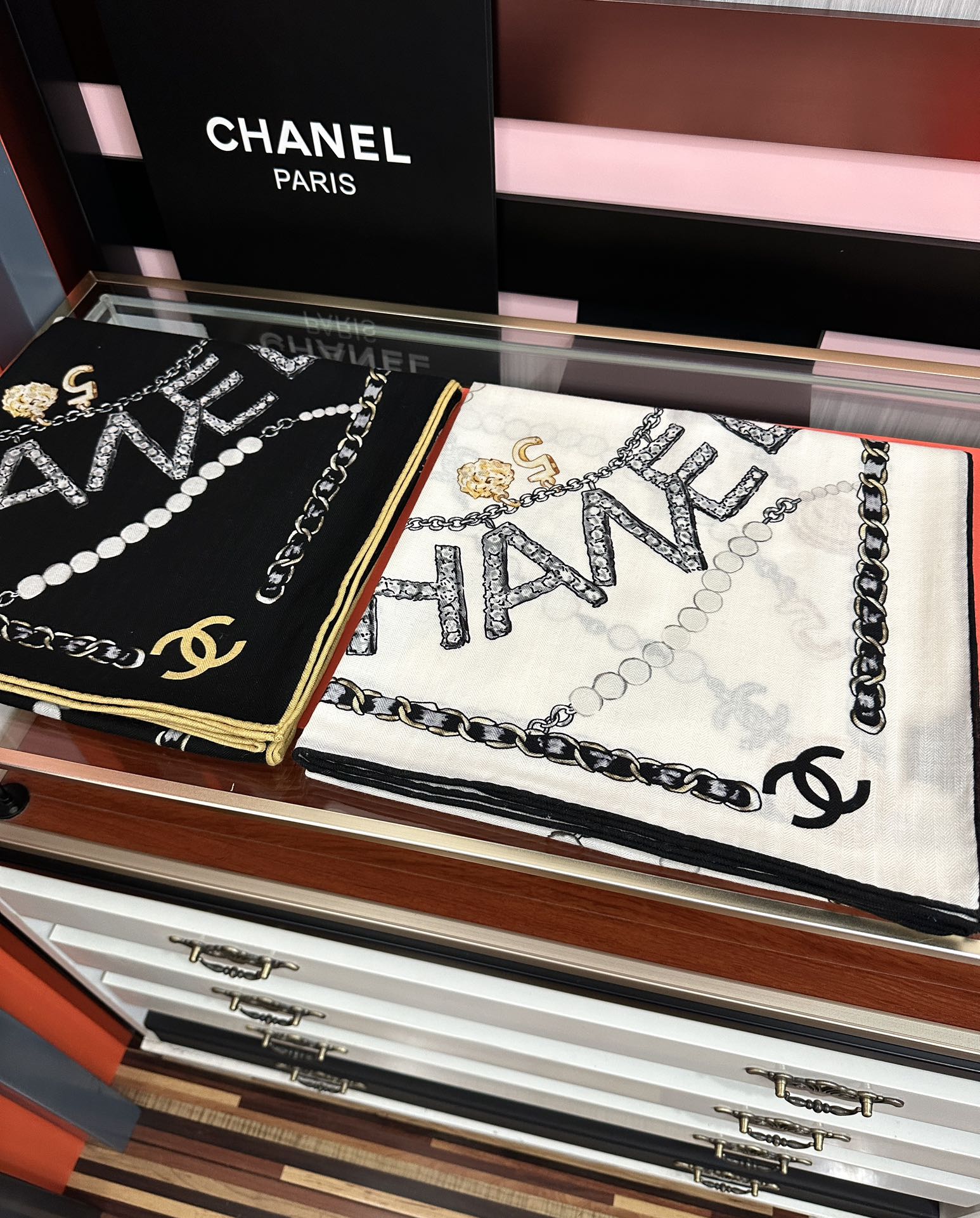 新款❤️2025 香奈儿 ZG同步 太美了 【双面同色】香奶奶永远设计优雅风格[礼物]~气质到骨子里[色