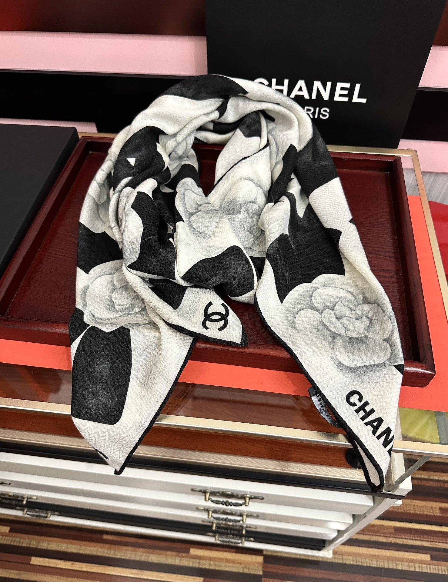 上新❤️ 香奈儿 2025ZG同步太美了 双面同色[發]【经典山茶花】设计优雅风[礼物]~气质到骨子里[