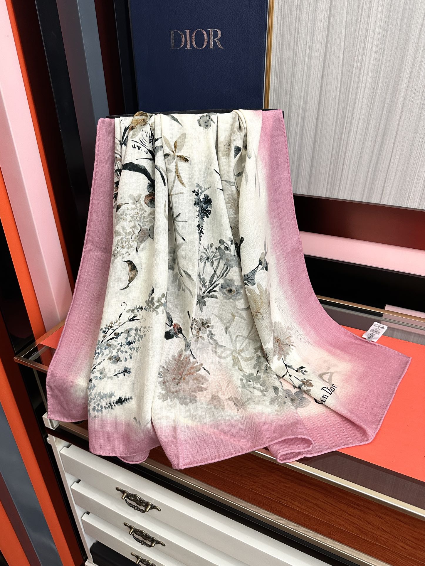 新款❤️迪奥 ZG同步 2025【双面同色】经典优雅[礼物]~气质到骨子里[色]新一季的面料超高级，真心