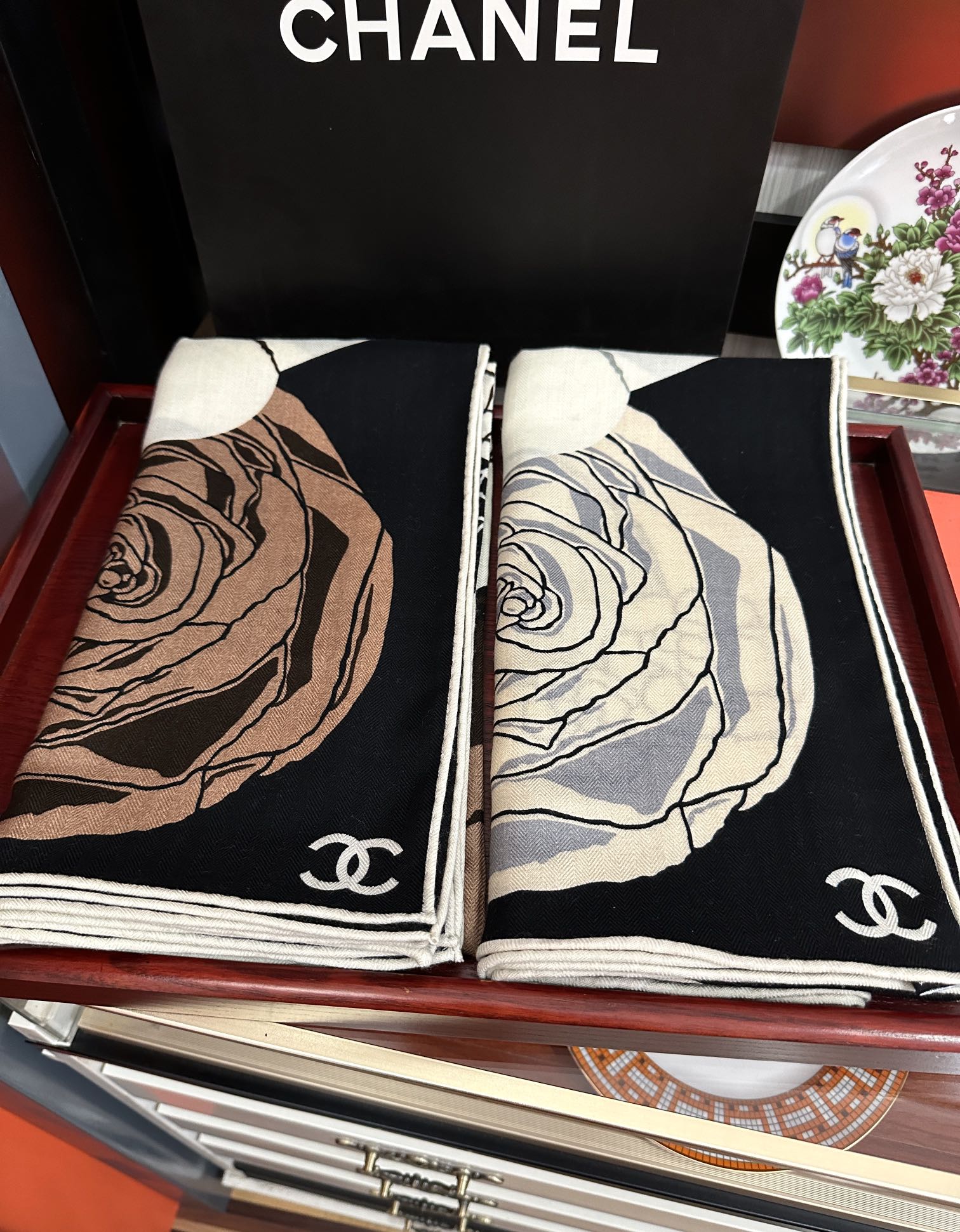 ❤️香奈儿 【双面同色】2025太美了[發]经典茶花帽子🎩设计优雅风[礼物]~气质到骨子里[色]香奶奶新