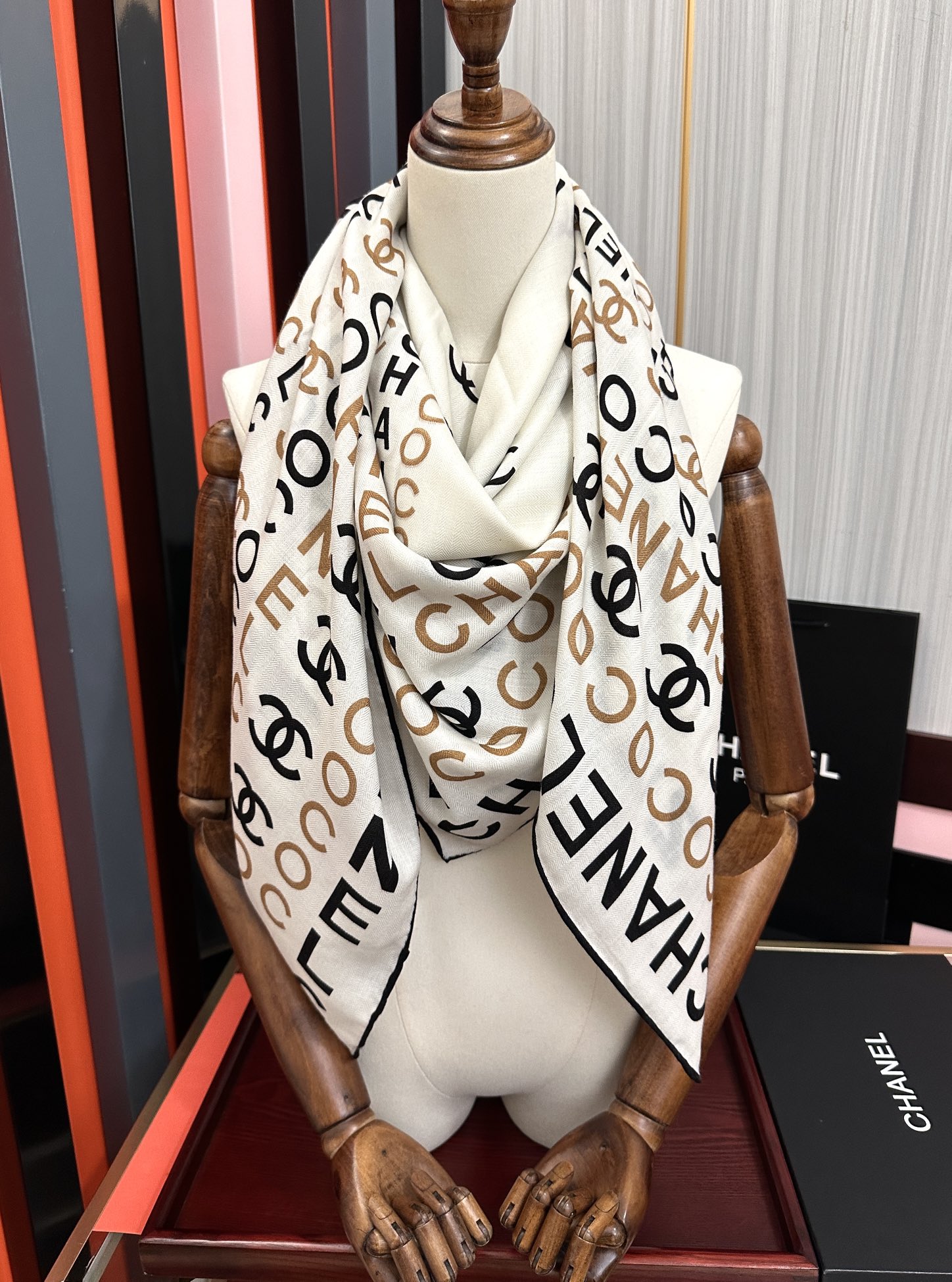 上新❤️2025 香奈儿 ZG同步 【coco风格字母】[發]经典设计优雅风[礼物]~气质到骨子里[色]