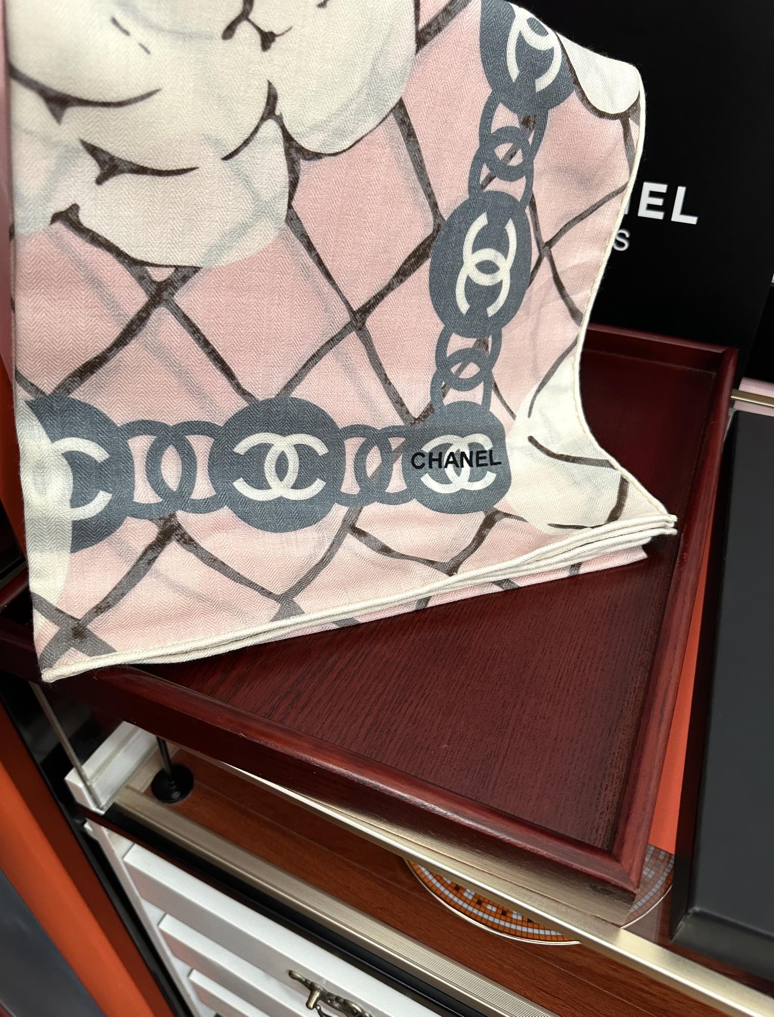 上新❤️香奈儿 香奶奶永远都是这么经典【双面同色】太美了[發]经典设计优雅风[礼物]~气质到骨子里[色]