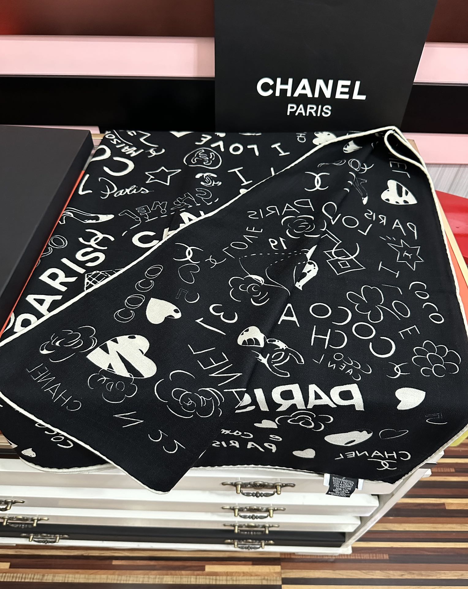 ❤️新款2025 香奈儿 ZG同步【涂鸦印花系列】 太美了 [發]经典茶花帽子🎩设计优雅风[礼物]~气质