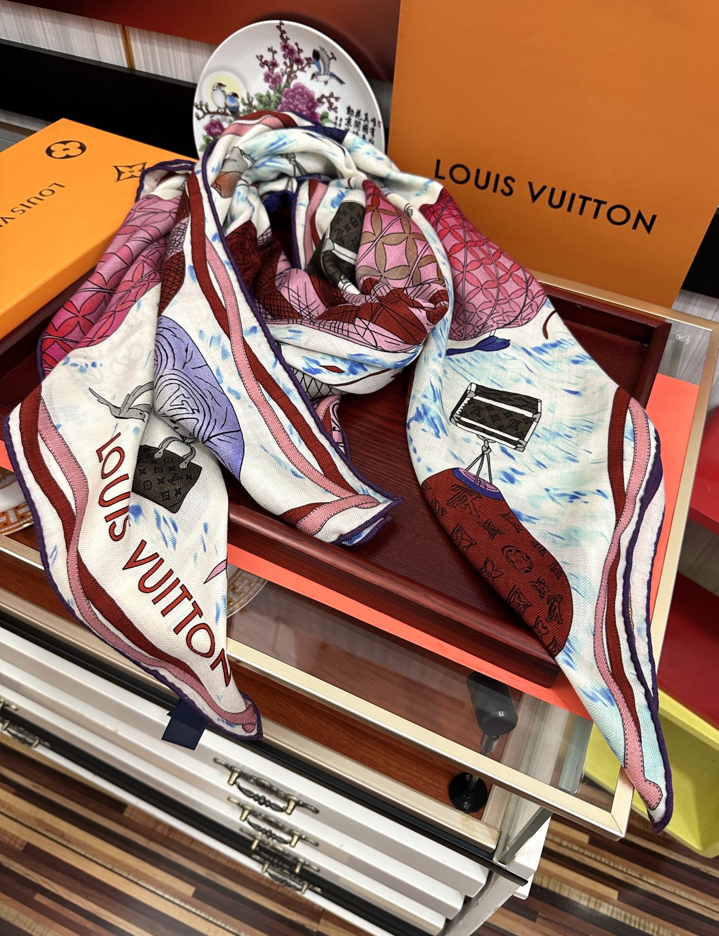 上新❤️LV 2025【双面同色热气球🎈】经典优雅[礼物]~气质到骨子里[色]新一季的面料超高级，真心超