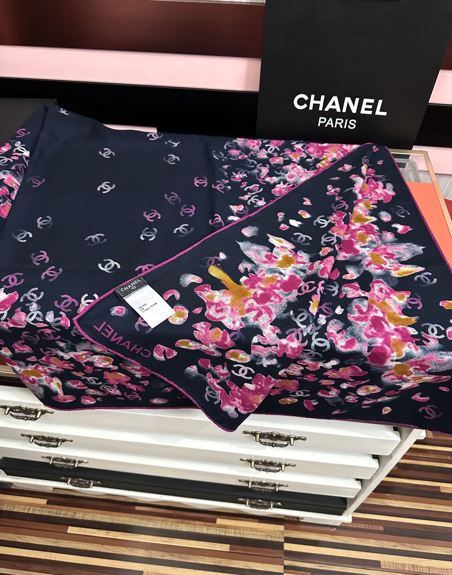 ❤️香奈儿 【2025双面同色印花】太美了[發]经典茶花帽子🎩设计优雅风[礼物]~气质到骨子里[色]香奶