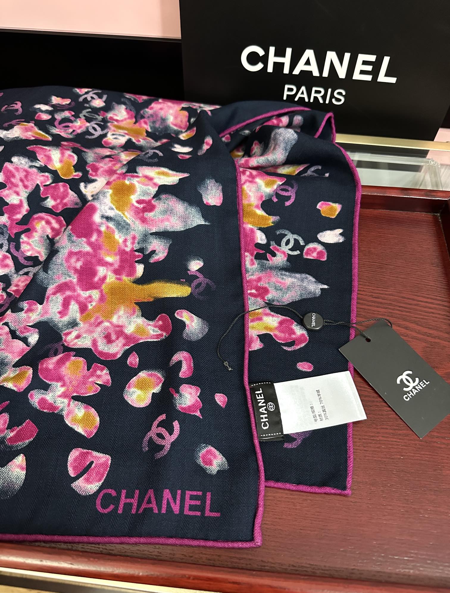 ❤️香奈儿 【2025双面同色印花】太美了[發]经典茶花帽子🎩设计优雅风[礼物]~气质到骨子里[色]香奶