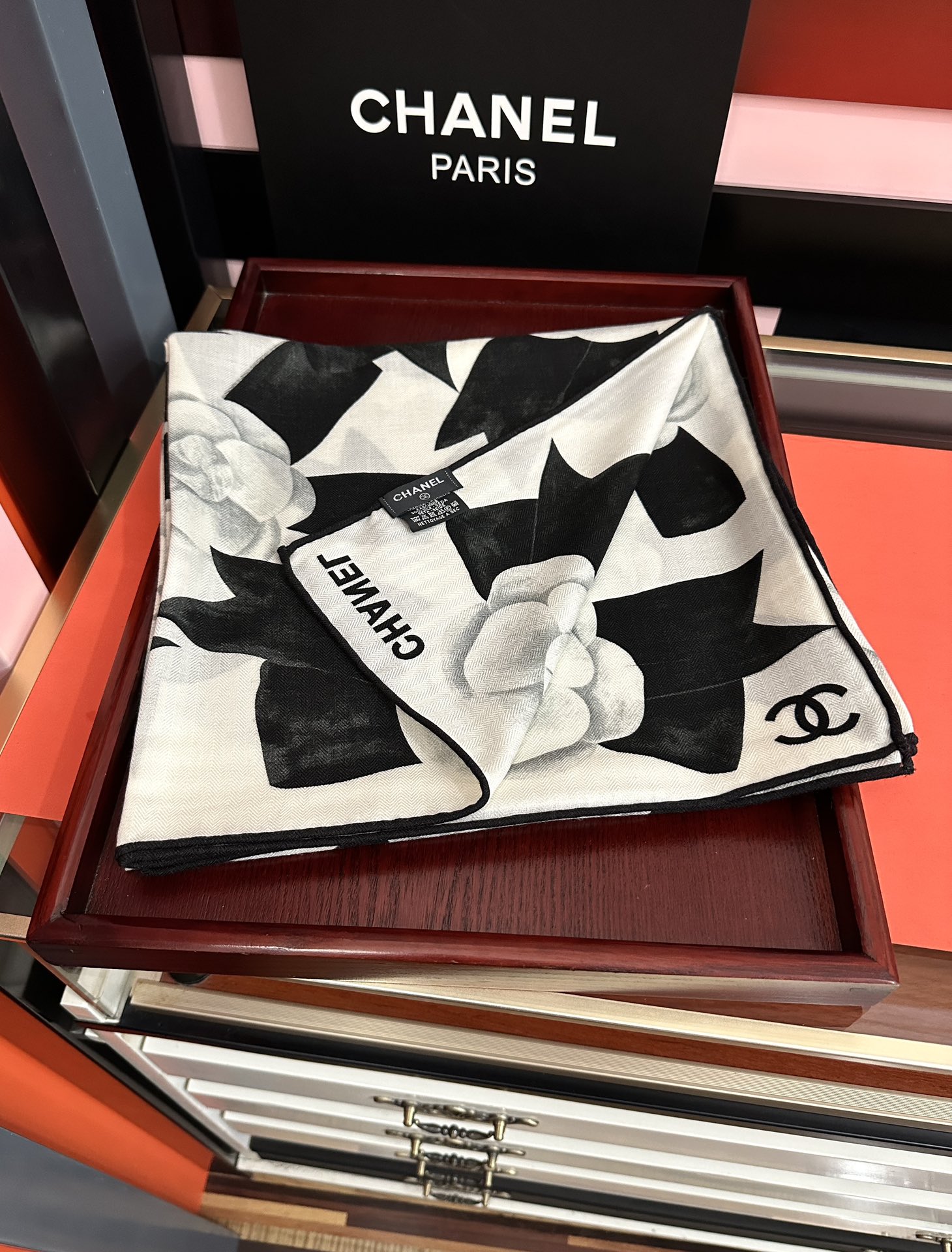 上新❤️ 香奈儿 2025ZG同步太美了 双面同色[發]【经典山茶花】设计优雅风[礼物]~气质到骨子里[