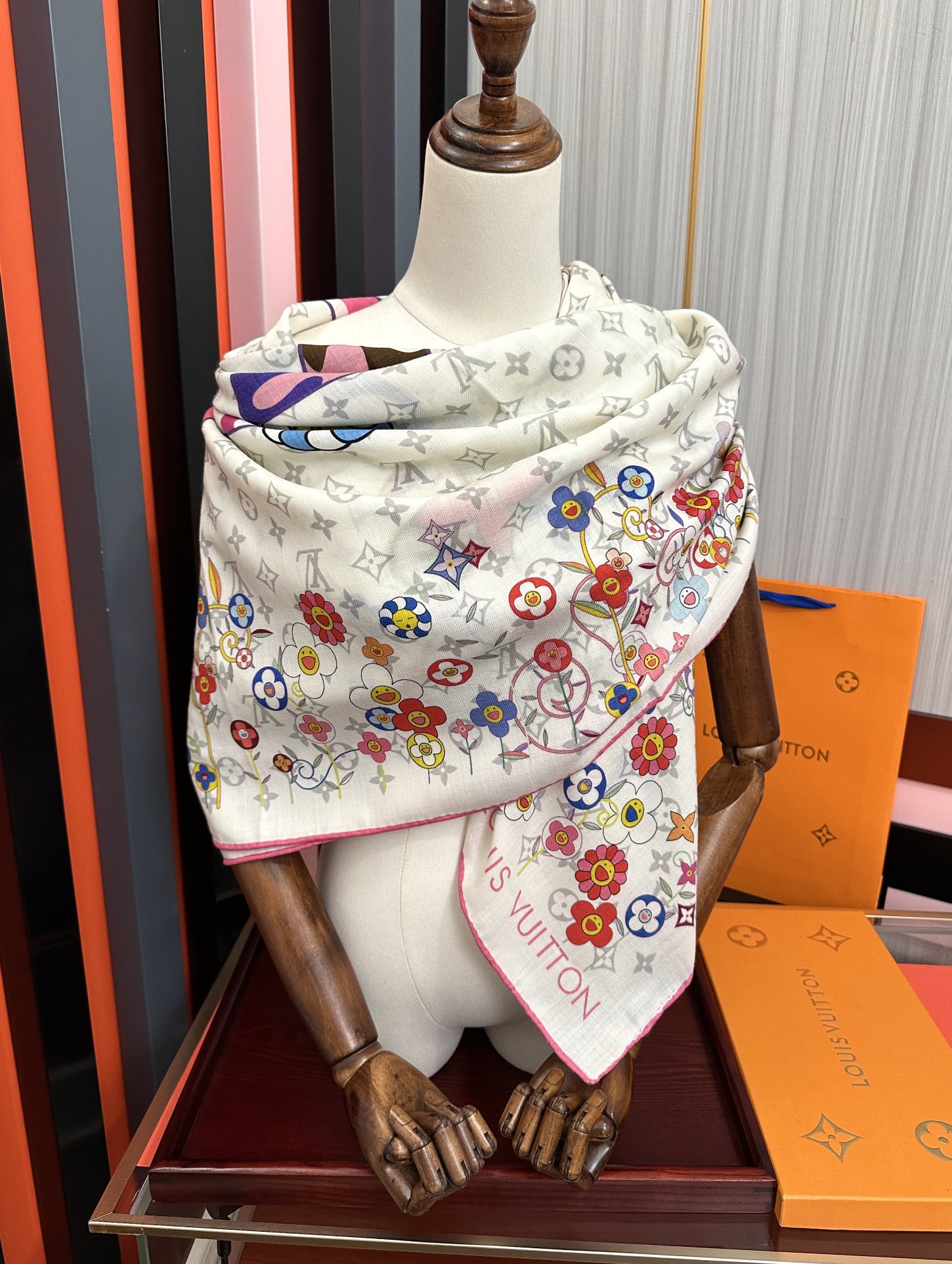 上新❤️LV 2025女士必备款ZG同步【双面同色】经典优雅[礼物]~气质到骨子里[色]新一季的面料超高