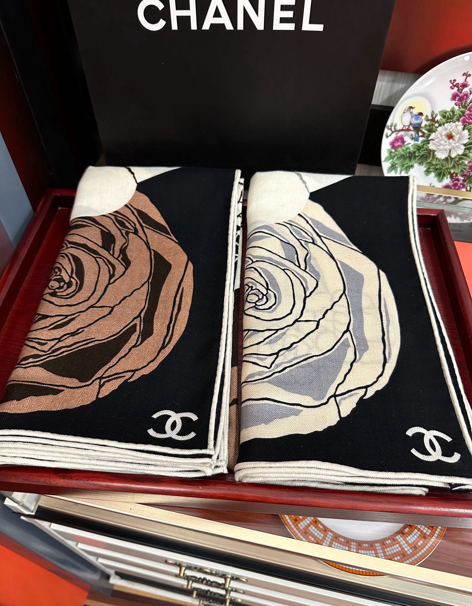 ❤️香奈儿 【双面同色】2025太美了[發]经典茶花帽子🎩设计优雅风[礼物]~气质到骨子里[色]香奶奶新