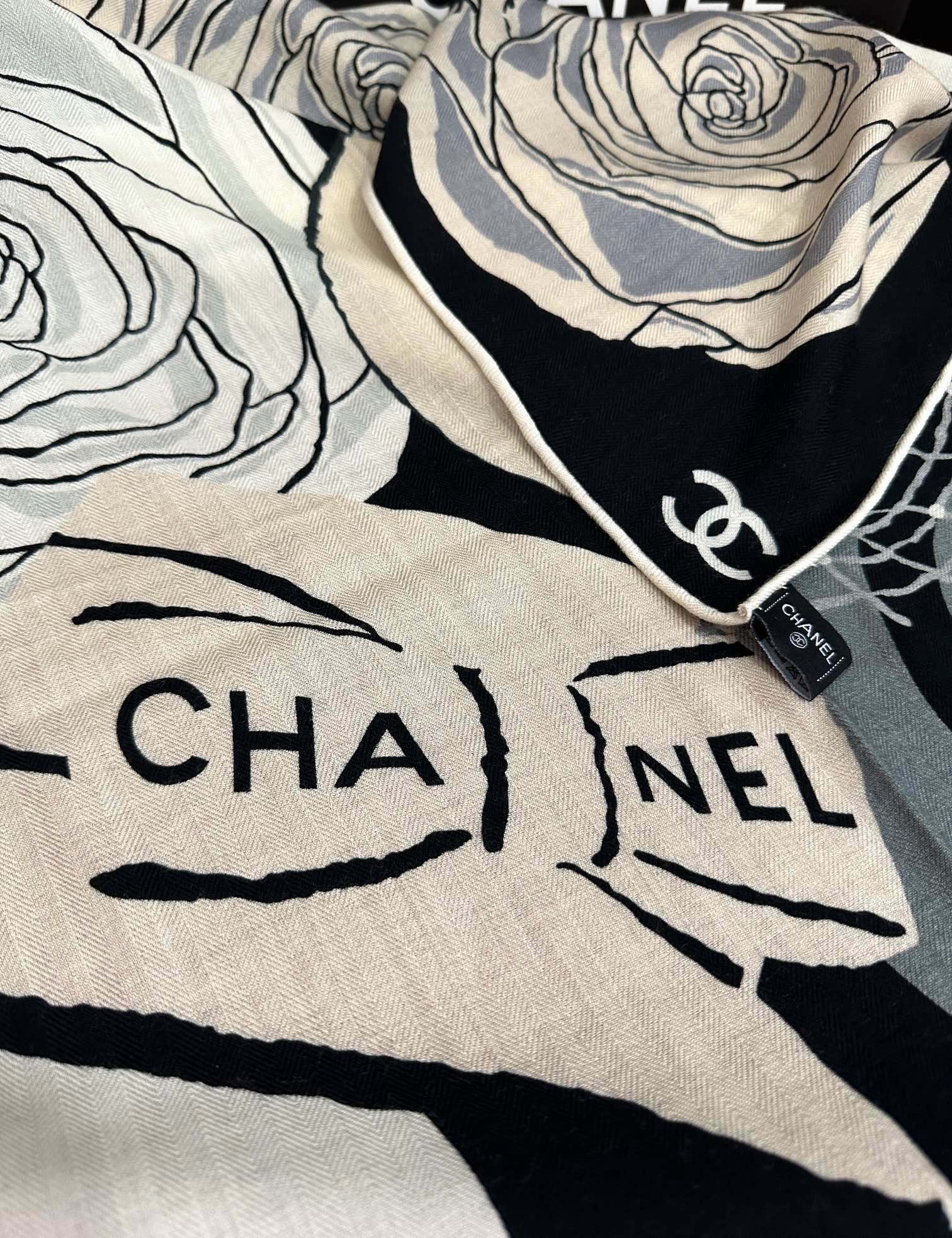 ❤️香奈儿 【双面同色】2025太美了[發]经典茶花帽子🎩设计优雅风[礼物]~气质到骨子里[色]香奶奶新