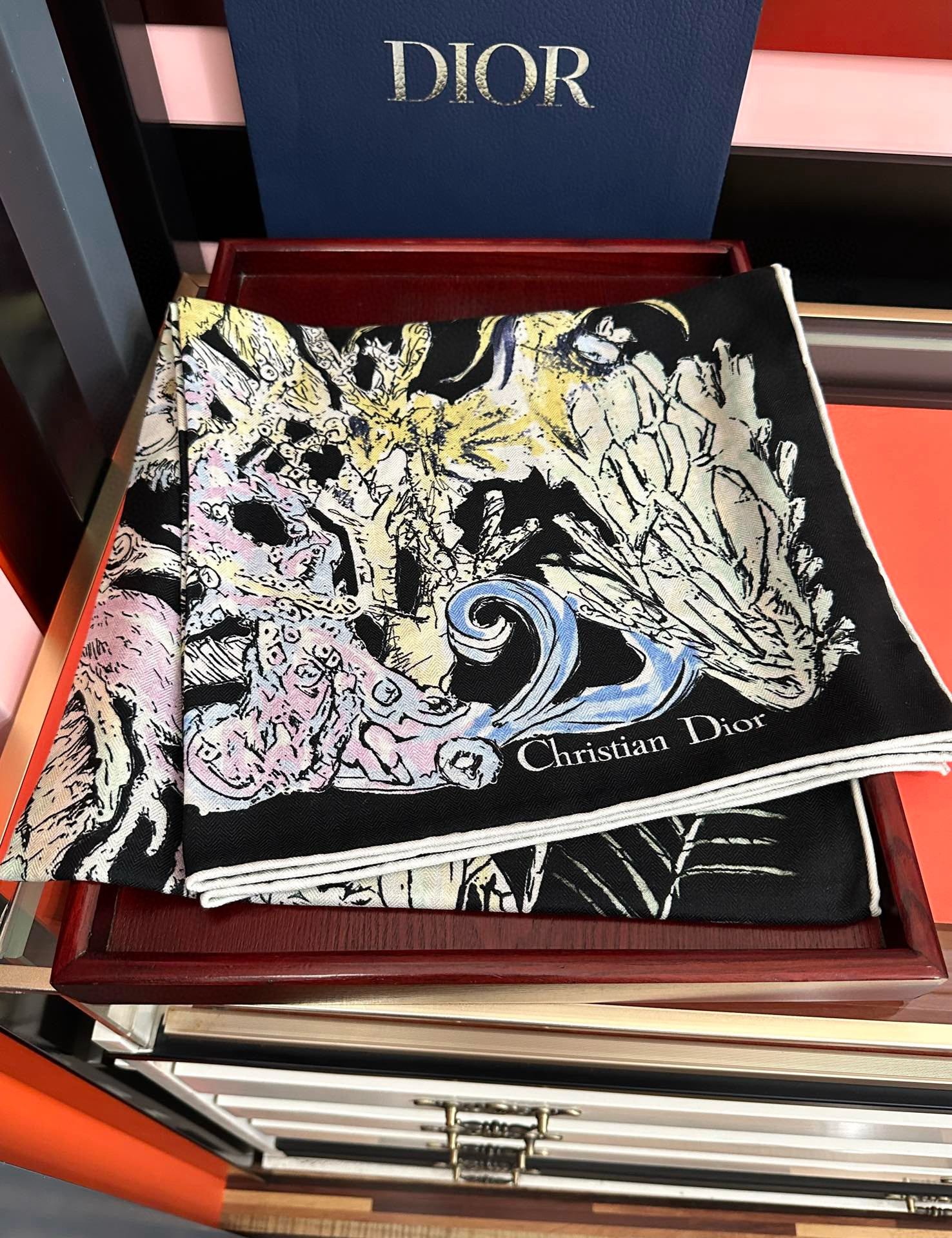 ❤️2025 迪奥 太美了ZG同步 【双面同色】[發]经典设计优雅风[礼物]~气质到骨子里[色]新一季的