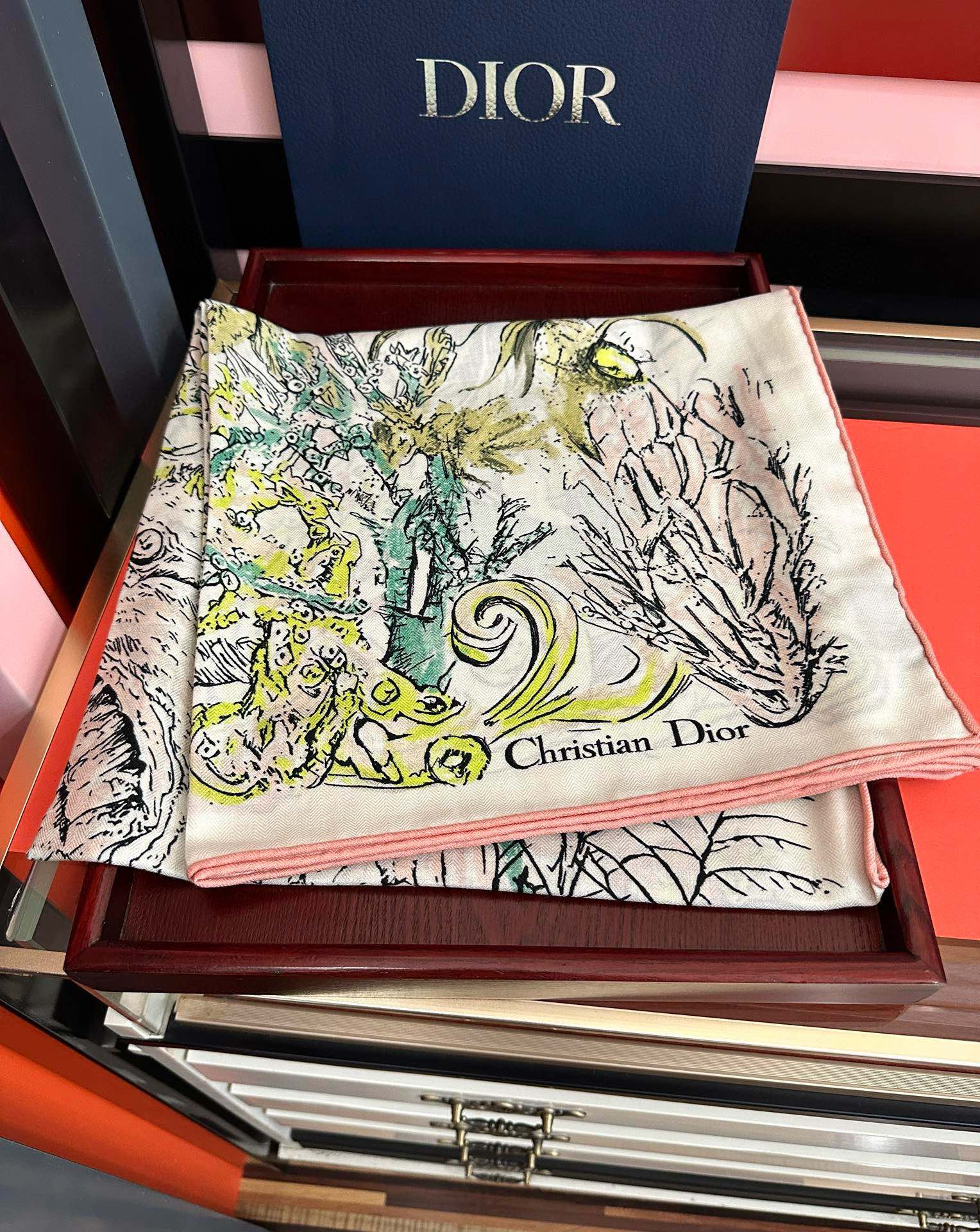 ❤️2025 迪奥 太美了ZG同步 【双面同色】[發]经典设计优雅风[礼物]~气质到骨子里[色]新一季的