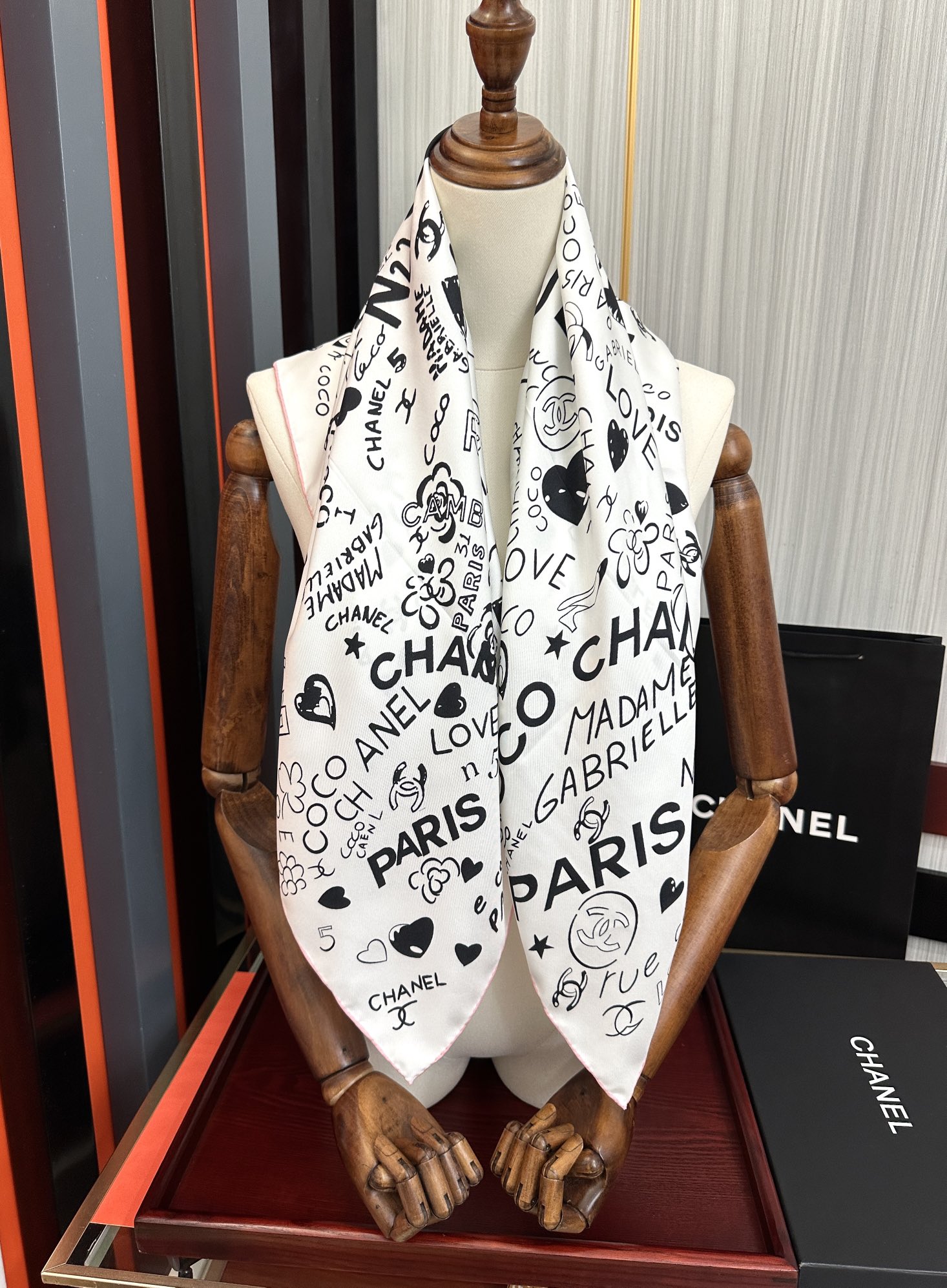 。香奈儿【18mm双面同色】浪漫爱情重磅推荐[色]真的超级爱的款式❤️Love,真情永在[得意]一条印有