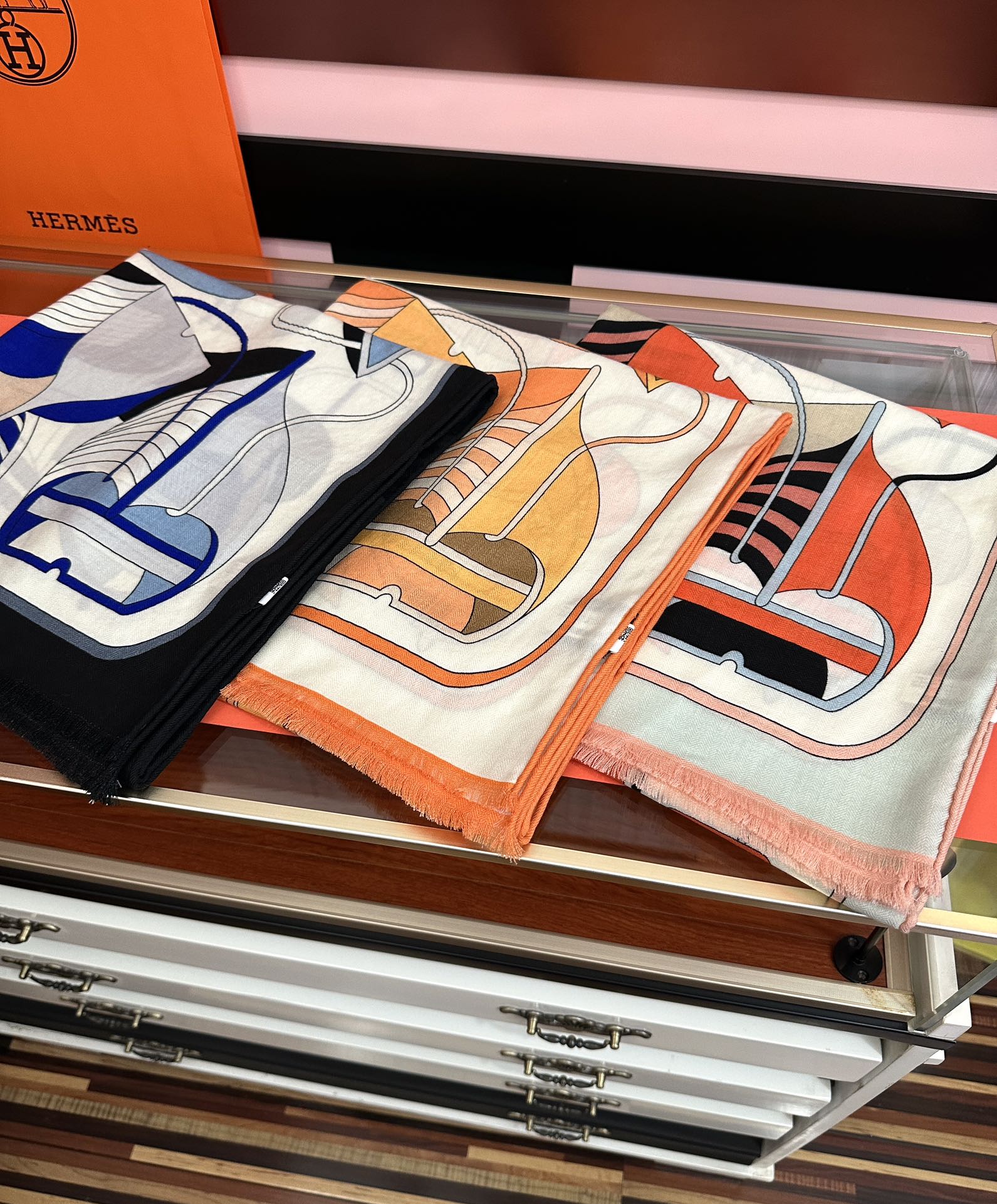 。 新款 爱马仕。ZG同步2025【双面同色】太美了[吃瓜]下手一定要快[嘴唇]四季都可以用[勾引]真心