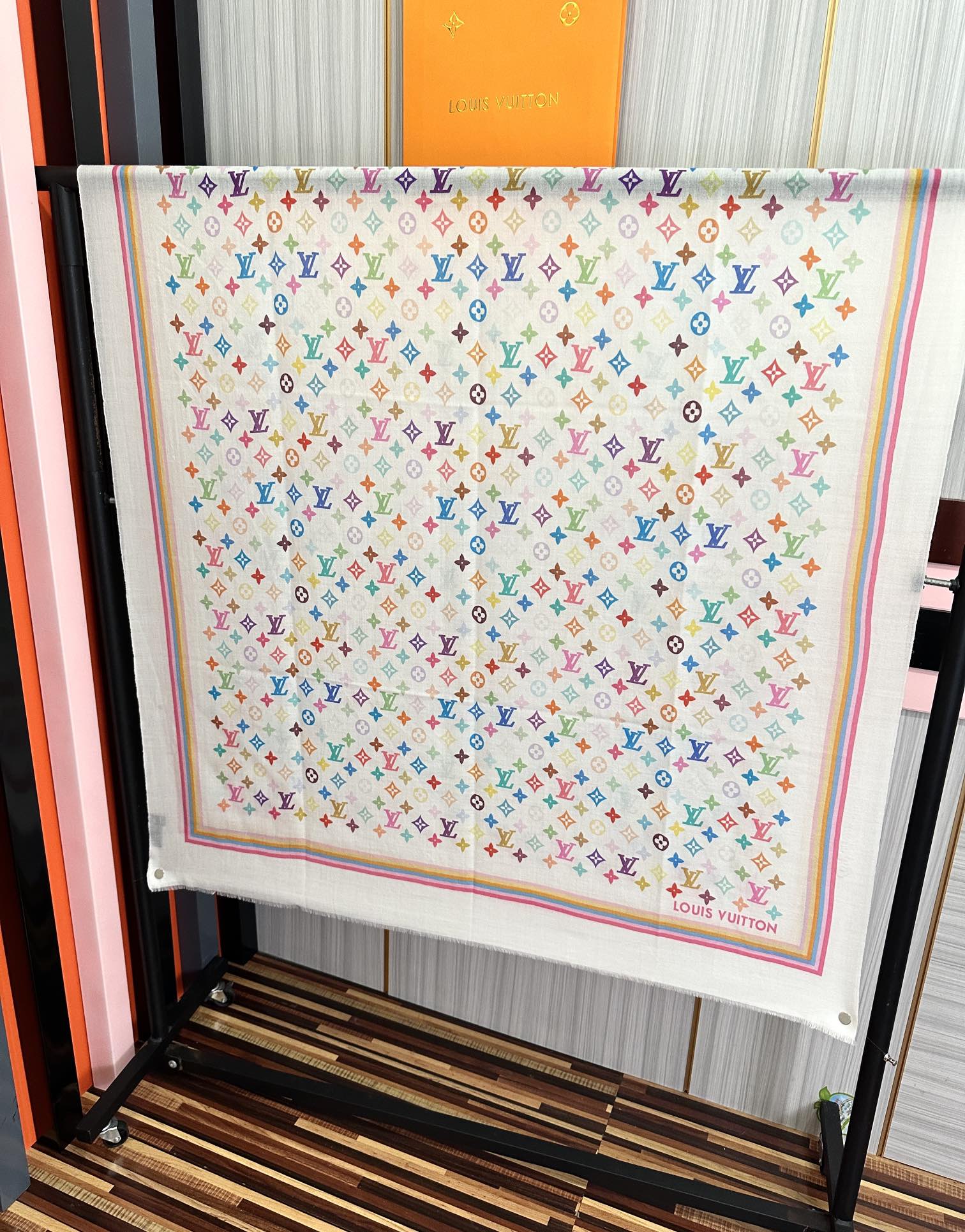 。上新 L 家 2025最新款[得意]真心赞👍【戒指绒长巾】😘💍实物真心美 🎀披肩配以印花💓💃🏻无论设计