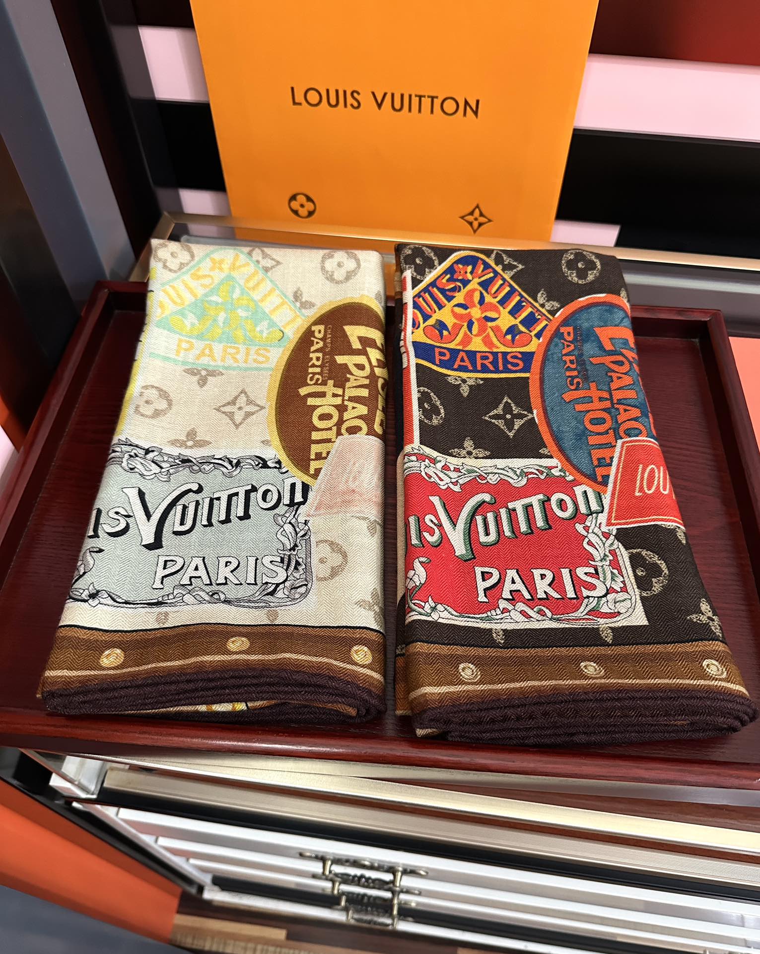 ❤️新款LV 2025高品质 官网同步【双面同色】经典优雅[礼物]~气质到骨子里[色]新一季的面料超高级