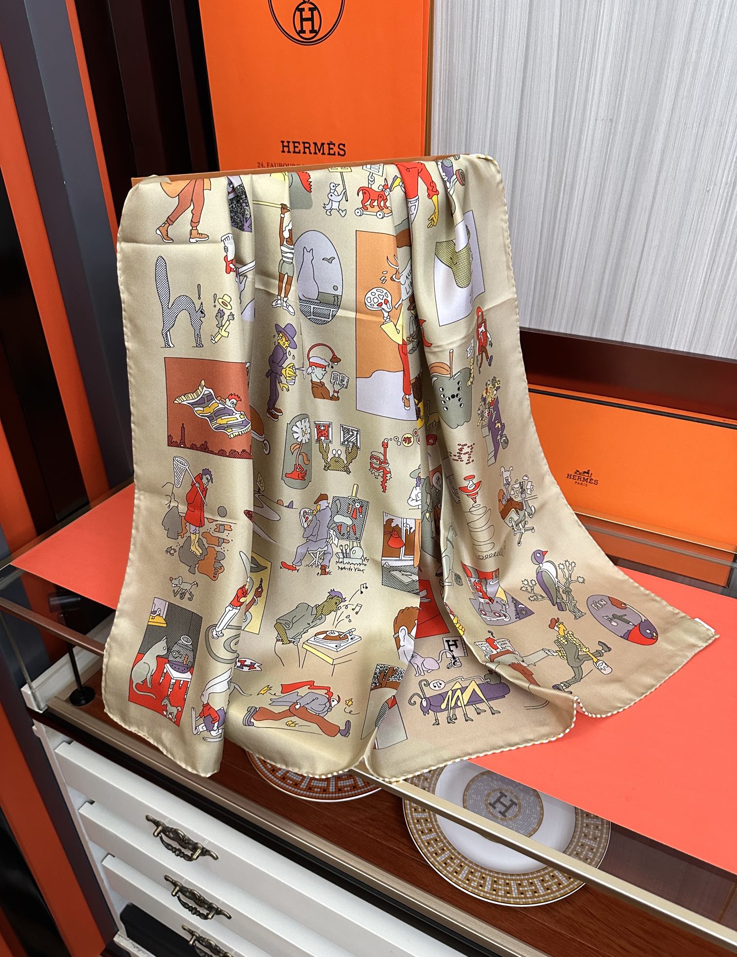 。高版本 爱马仕 官网同步 2025新款，精致手工卷边，买到都说好👍下手一定要快高端 大爱❤️女人尤物 