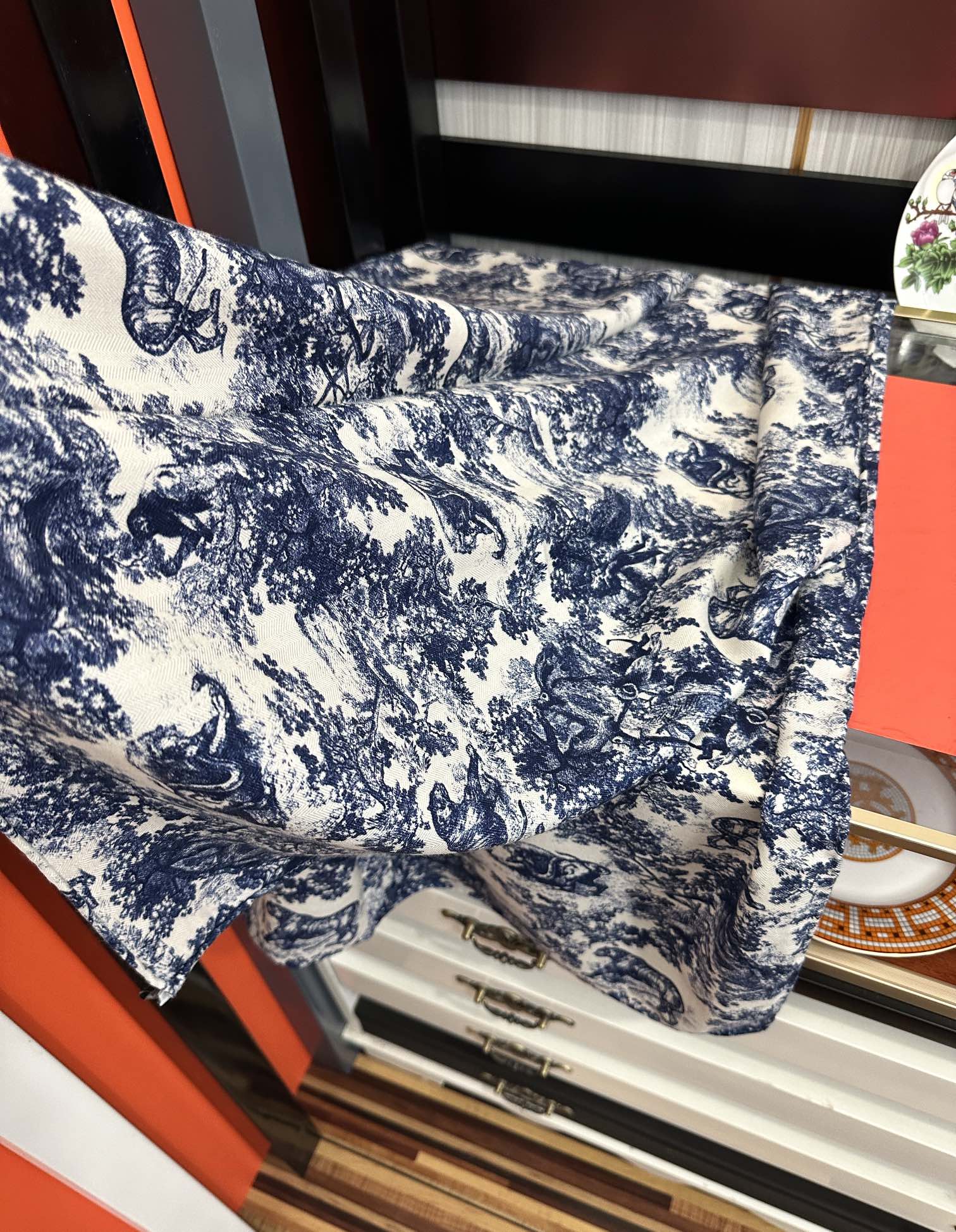 新款 2025迪奥。双面同色【动物丛林】最流行的花型 太美了[吃瓜]下手一定要快[嘴唇]四季都可以用[勾