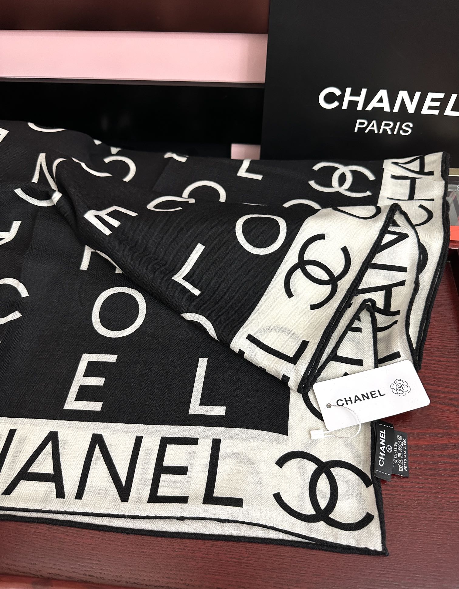 上新❤️香奈儿 【双面同色】2025太美了[發]🎩设计优雅风[礼物]~气质到骨子里[色]香奶奶新一季的面