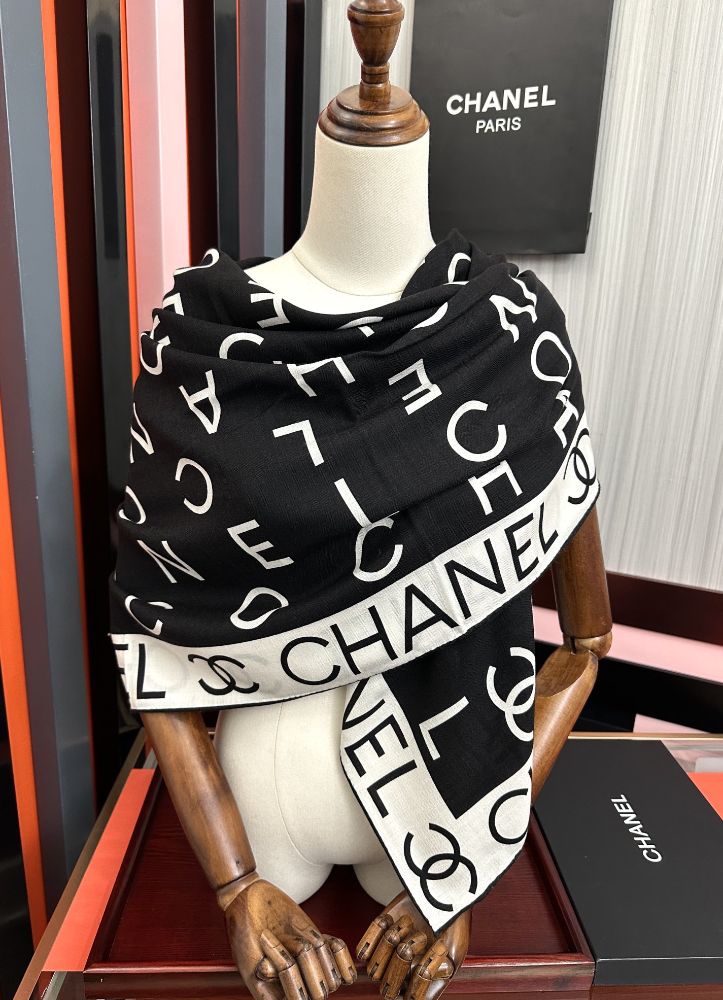 上新❤️香奈儿 【双面同色】2025太美了[發]🎩设计优雅风[礼物]~气质到骨子里[色]香奶奶新一季的面