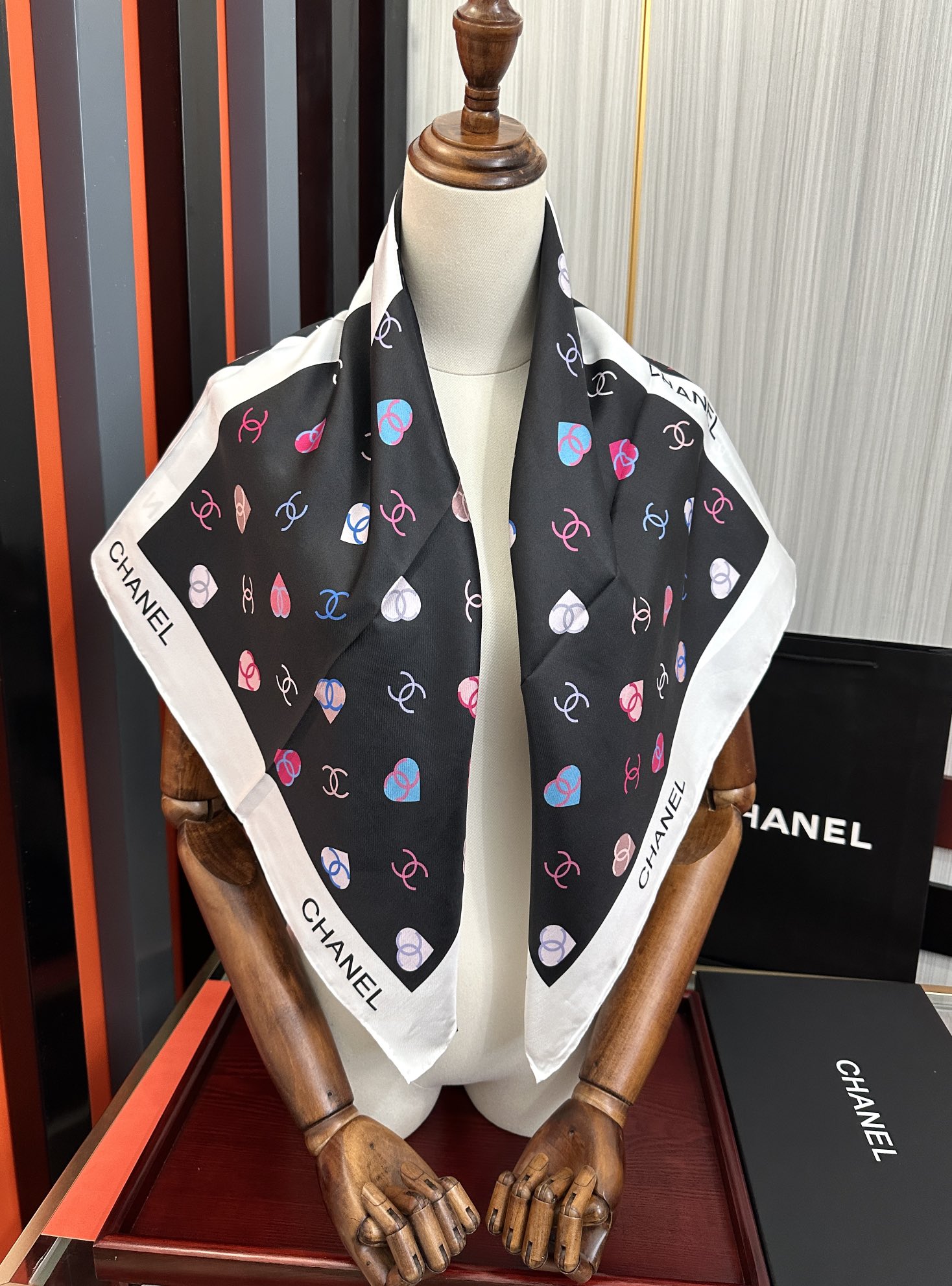 。上新小香2025【蝴蝶结】春夏季新款，太美了[玫瑰]买到都说好👍下手一定要快高端 大爱❤️女人尤物 货