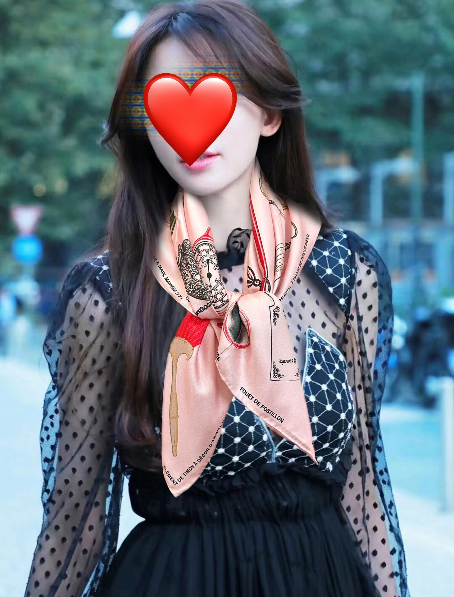 。2010 最新款 HERMES 重磅[庆祝]【形影相随】方巾[嘴唇]精简时髦，品质感很显好[得意]好搭