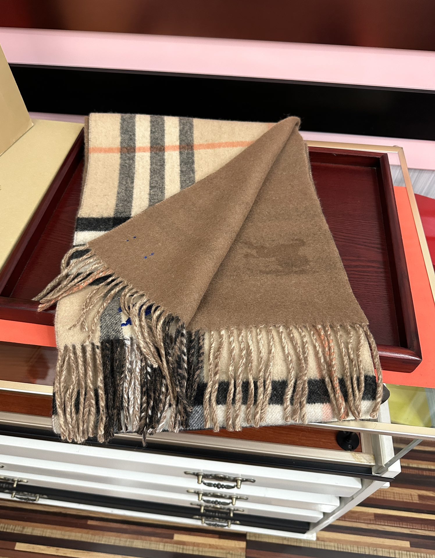 新款❤️巴宝利双面刺绣➕印花➕提花[庆祝] 大密度双面羊绒格子围巾 超高难度工艺 绝非一般coPy能做 