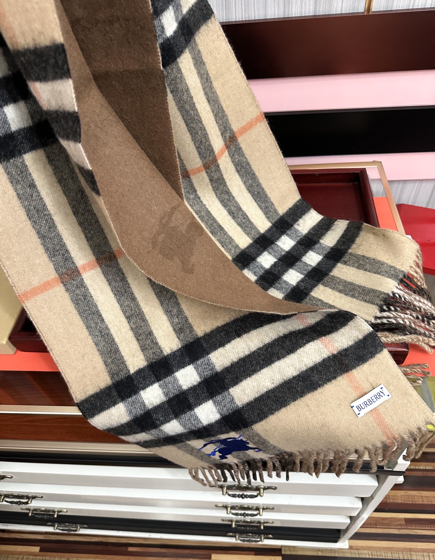 新款❤️巴宝利双面刺绣➕印花➕提花[庆祝] 大密度双面羊绒格子围巾 超高难度工艺 绝非一般coPy能做 