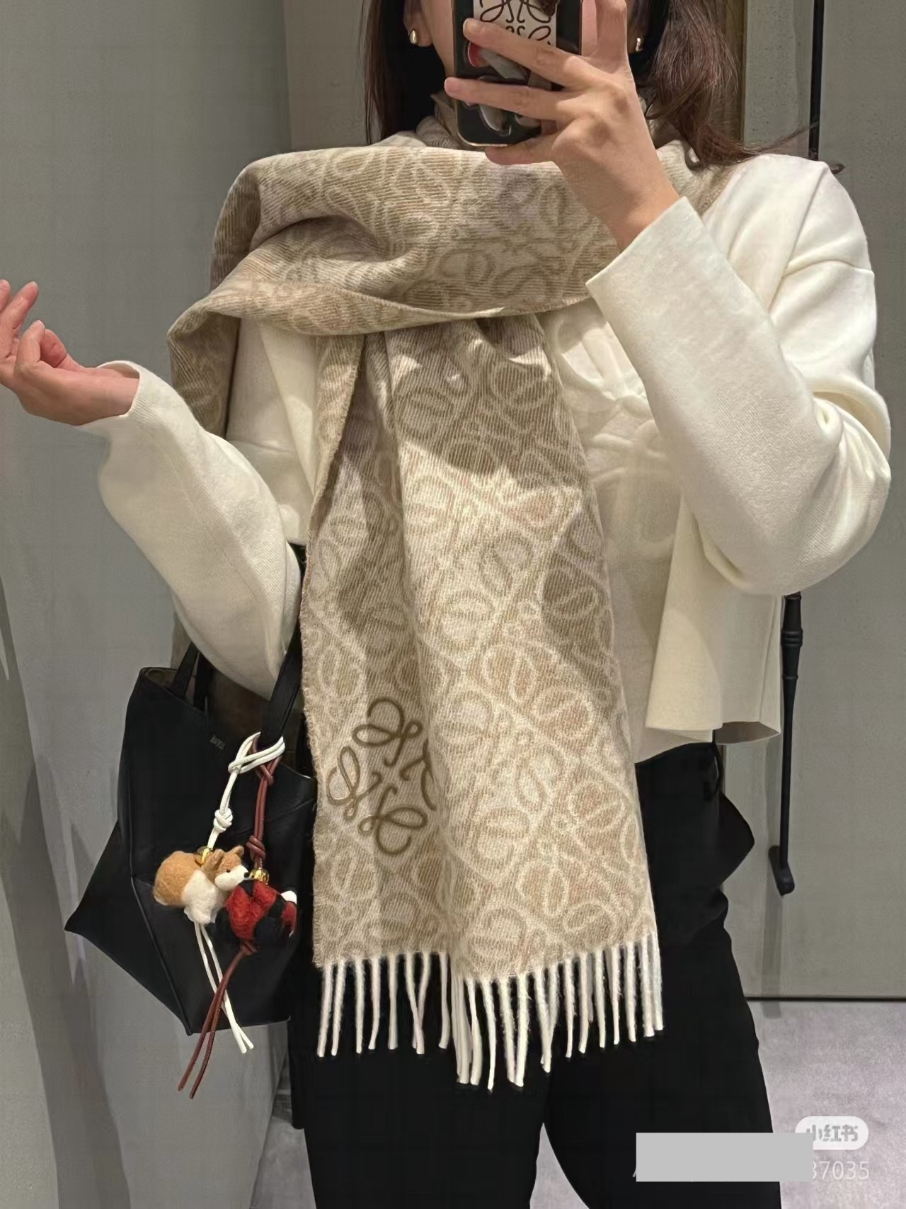 。罗意威2025 ZG最新款[庆祝] 棋盘格提花围巾[太阳]经典棋盘格矩阵设计高端设计[玫瑰] 不挑年龄