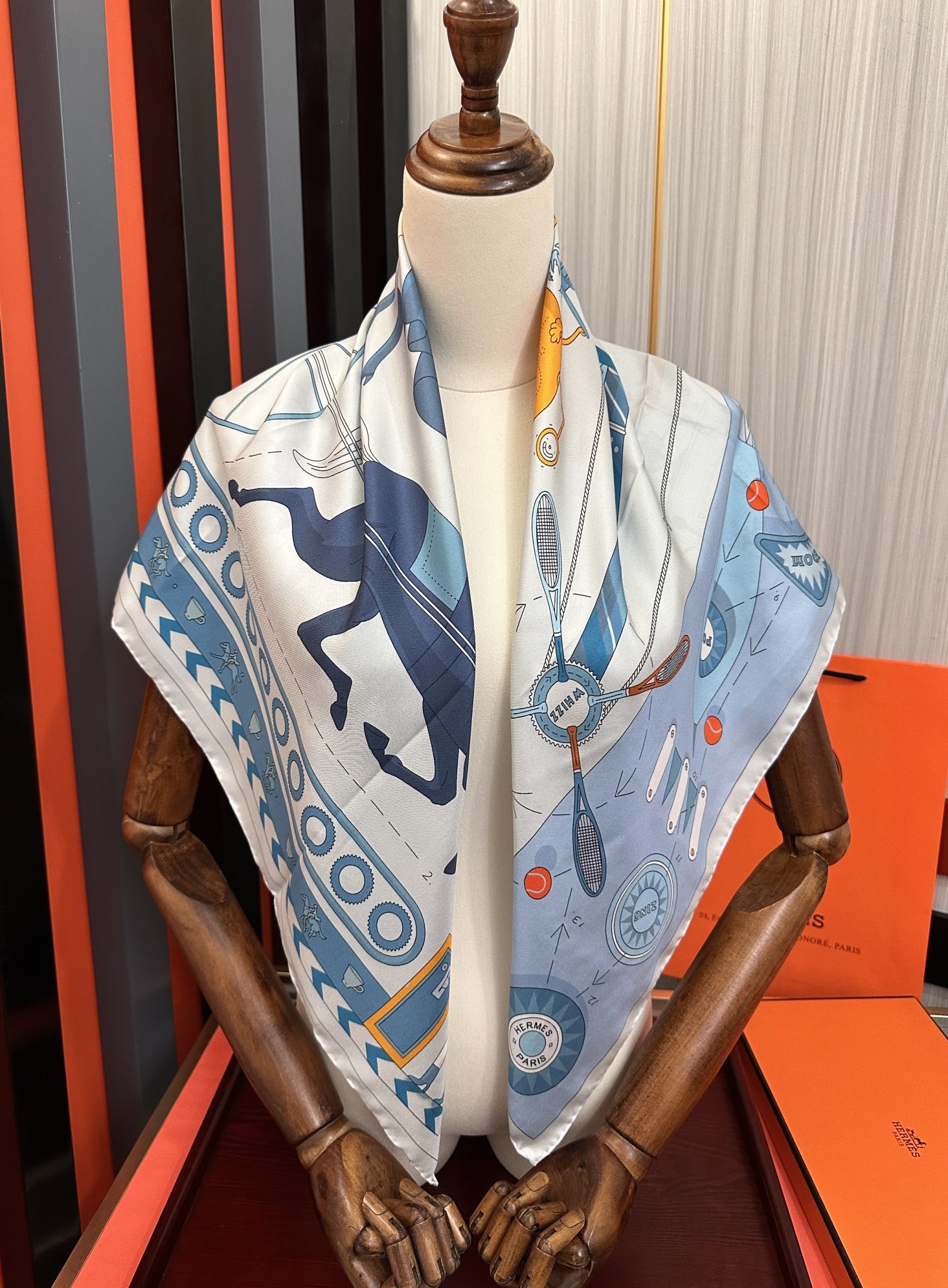 。H家2025新款【爱马系列】手工卷边，买到都说好👍下手一定要快高端 大爱❤️女人尤物 货极少 四季都可