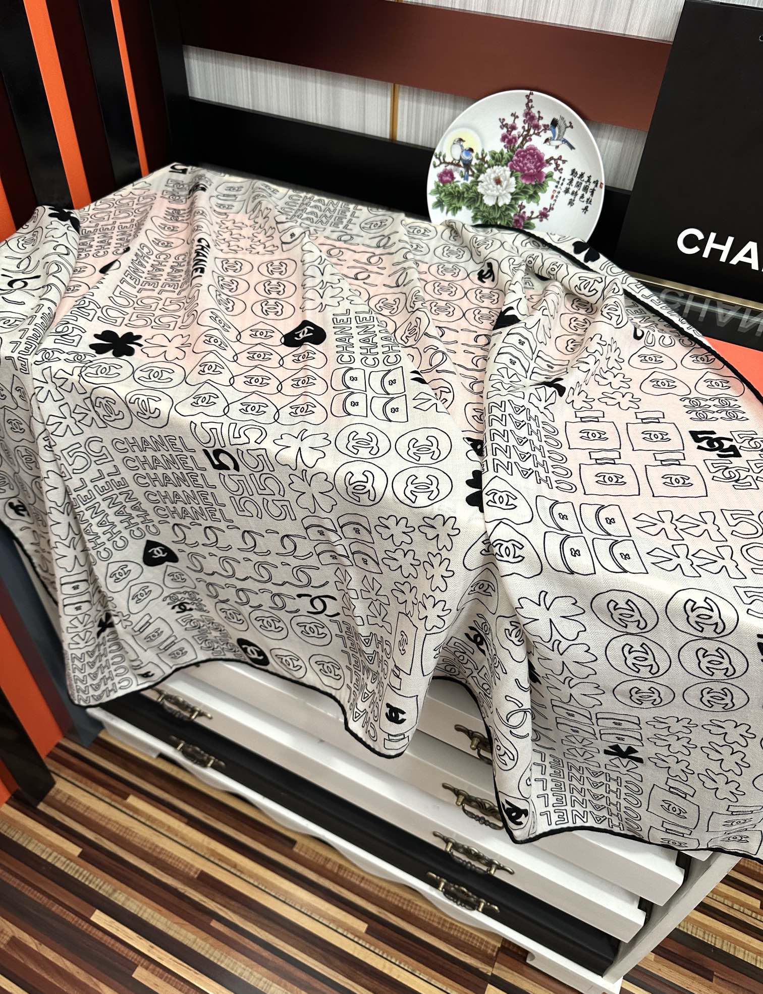 上新❤️香奈儿2025 【双面同色】经典茶花优雅Coco风[礼物]~气质到骨子里[色]香奶奶新一季的面料