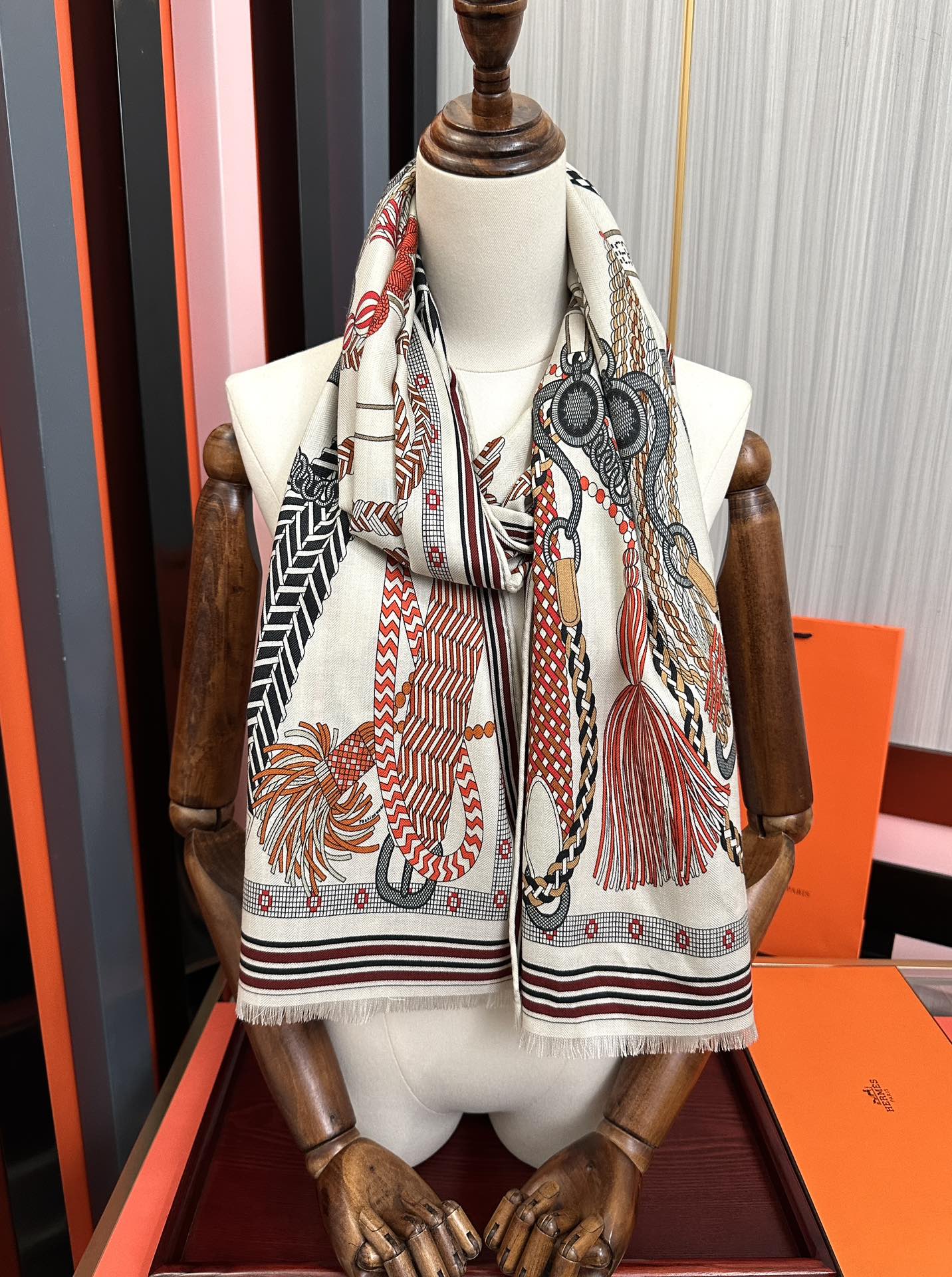 。新款2025 爱马仕。【双面同色】太美了[吃瓜]下手一定要快[嘴唇]四季都可以用[勾引]真心美的让人非