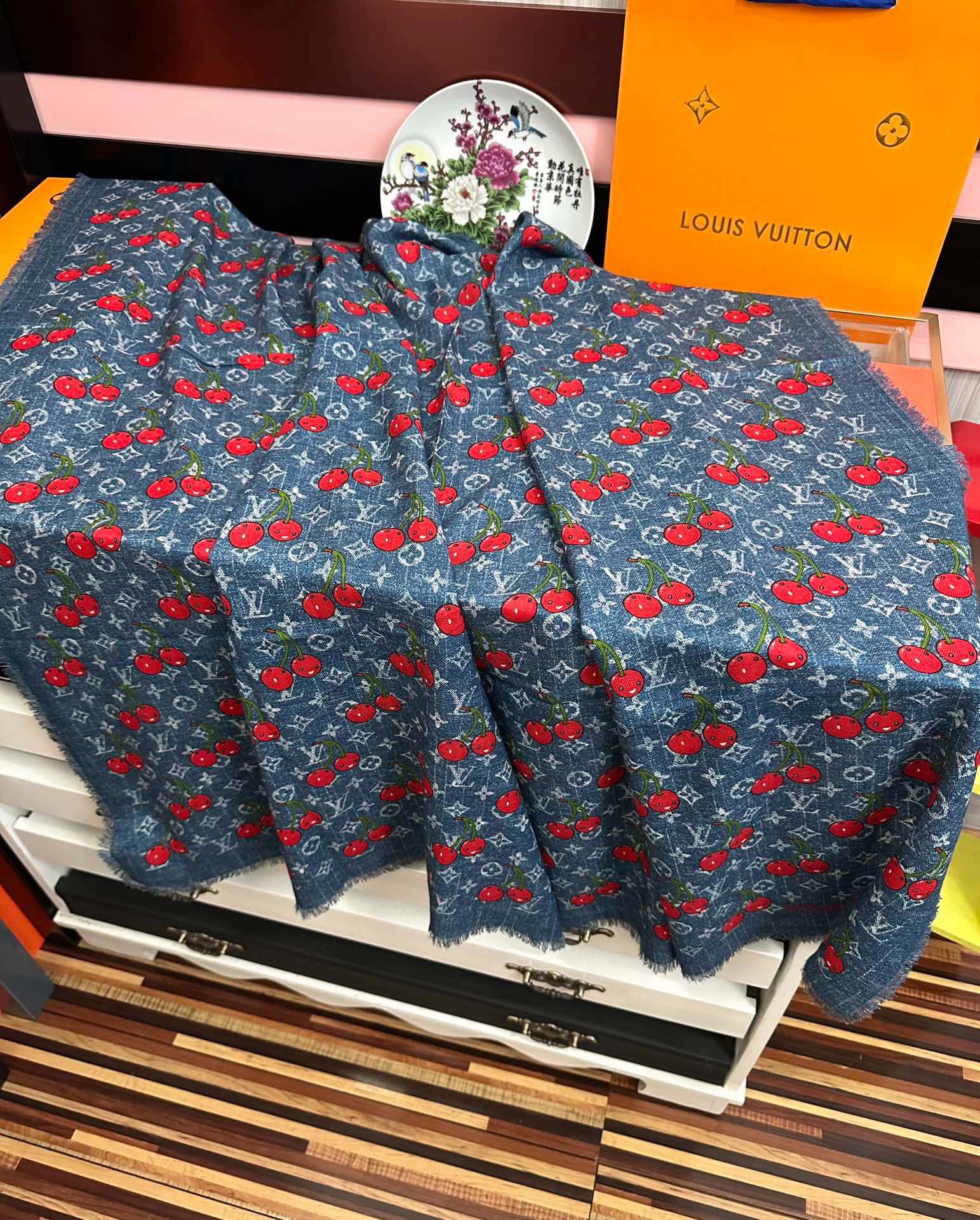 上新❤️LV 2025【双面同色樱桃🍒】经典优雅[礼物]~气质到骨子里[色]新一季的面料超高级，真心超级