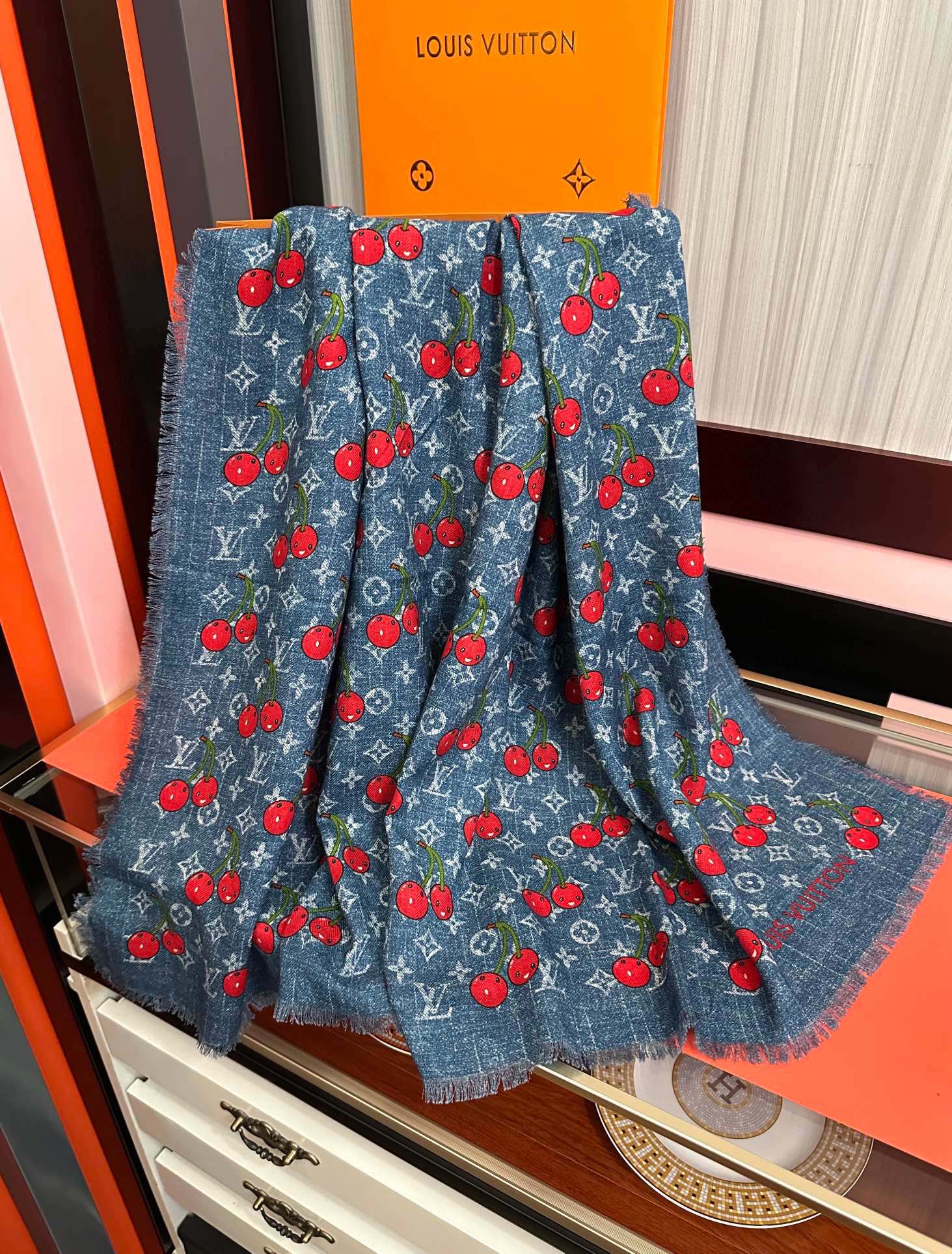 上新❤️LV 2025【双面同色樱桃🍒】经典优雅[礼物]~气质到骨子里[色]新一季的面料超高级，真心超级