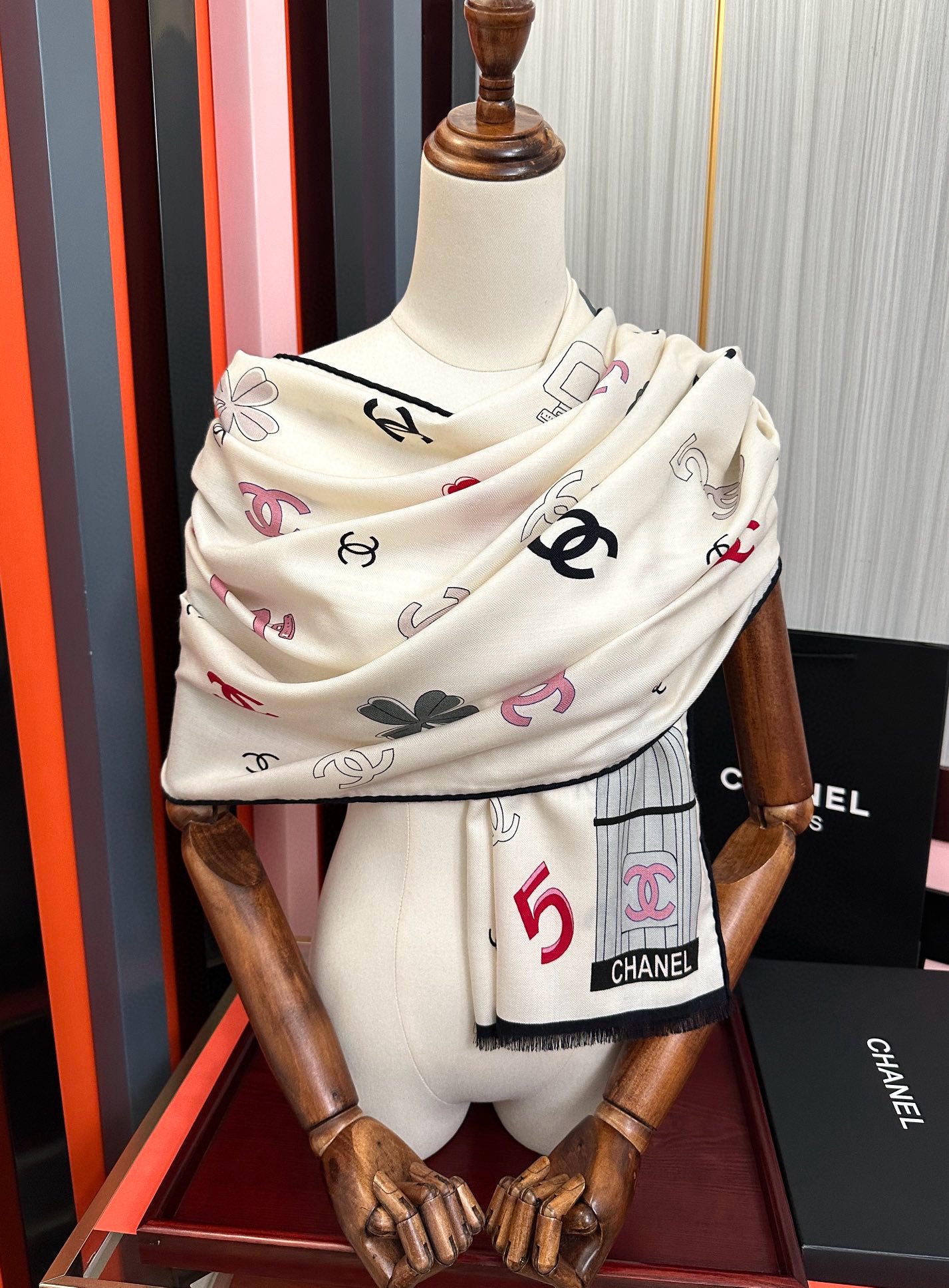 。新款 小香 双面同色 2025【5号香水瓶】太美了[吃瓜]下手一定要快[嘴唇]四季都可以用[勾引]真心