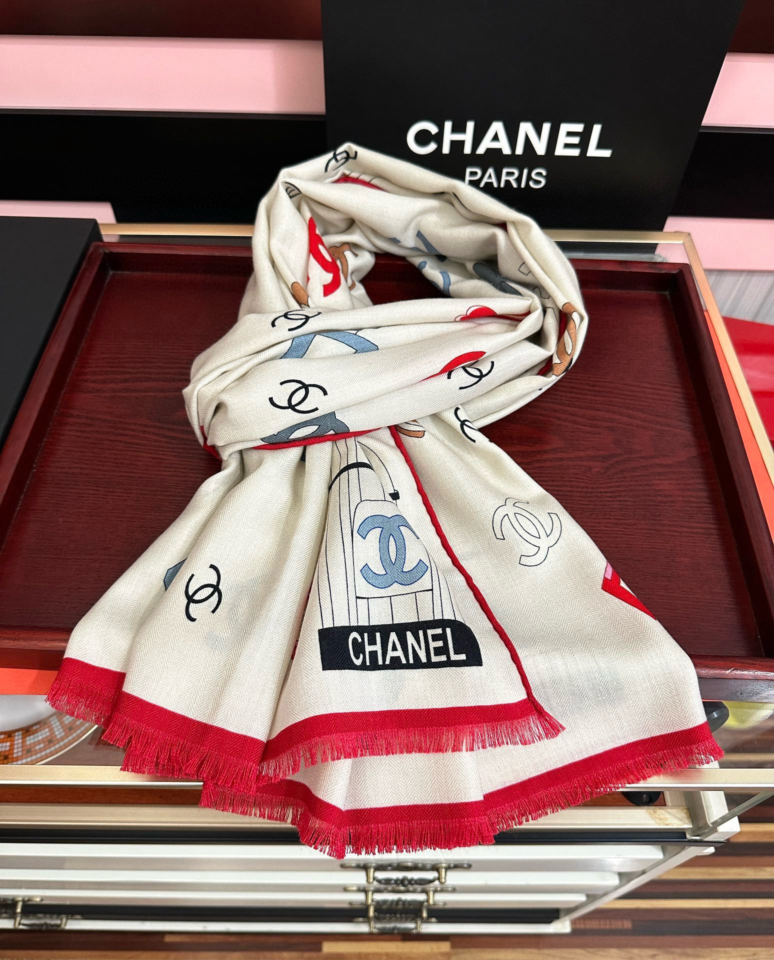 。新款 小香 双面同色 2025【5号香水瓶】太美了[吃瓜]下手一定要快[嘴唇]四季都可以用[勾引]真心