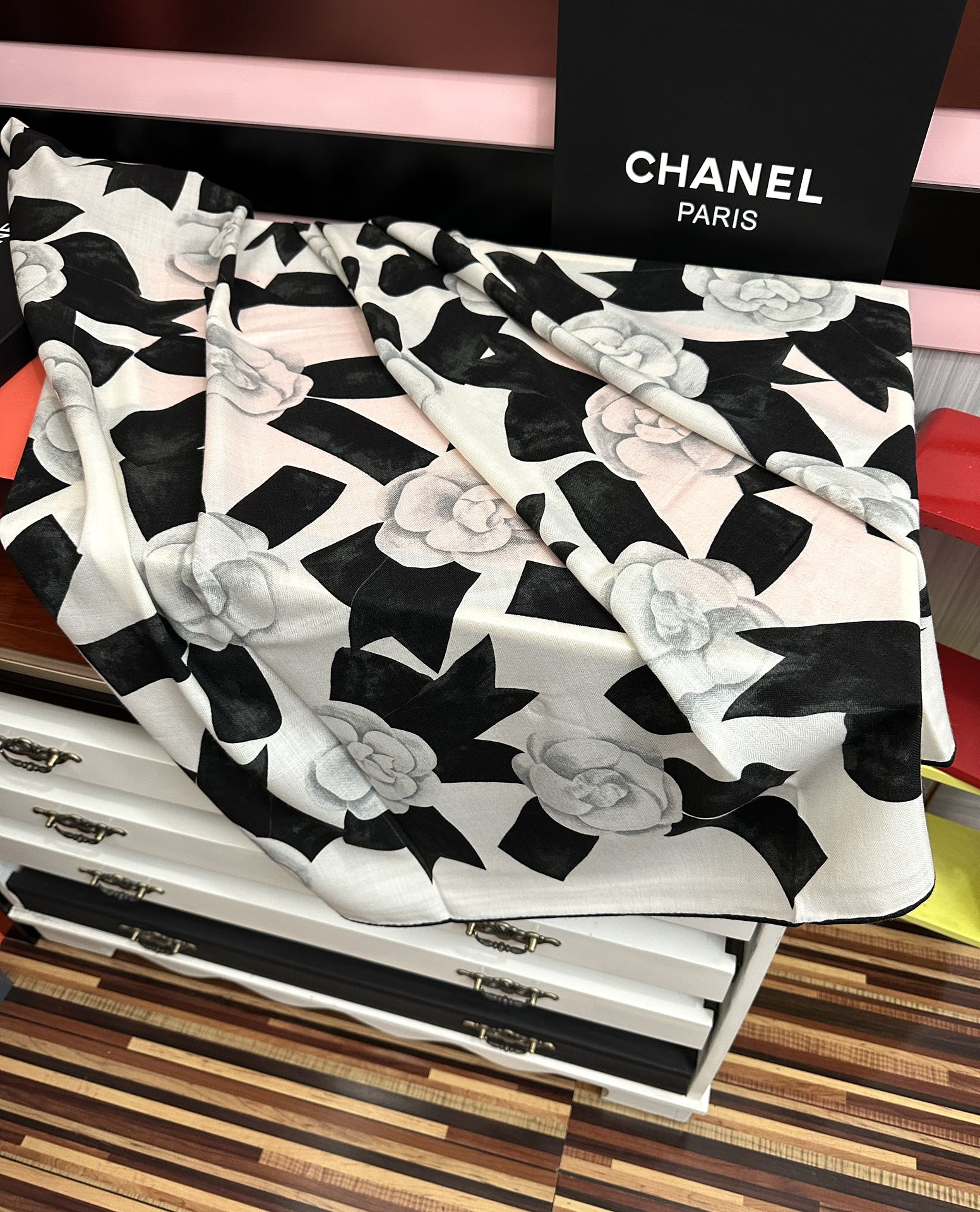 上新❤️ 香奈儿 2025ZG同步太美了 双面同色[發]【经典山茶花】设计优雅风[礼物]~气质到骨子里[