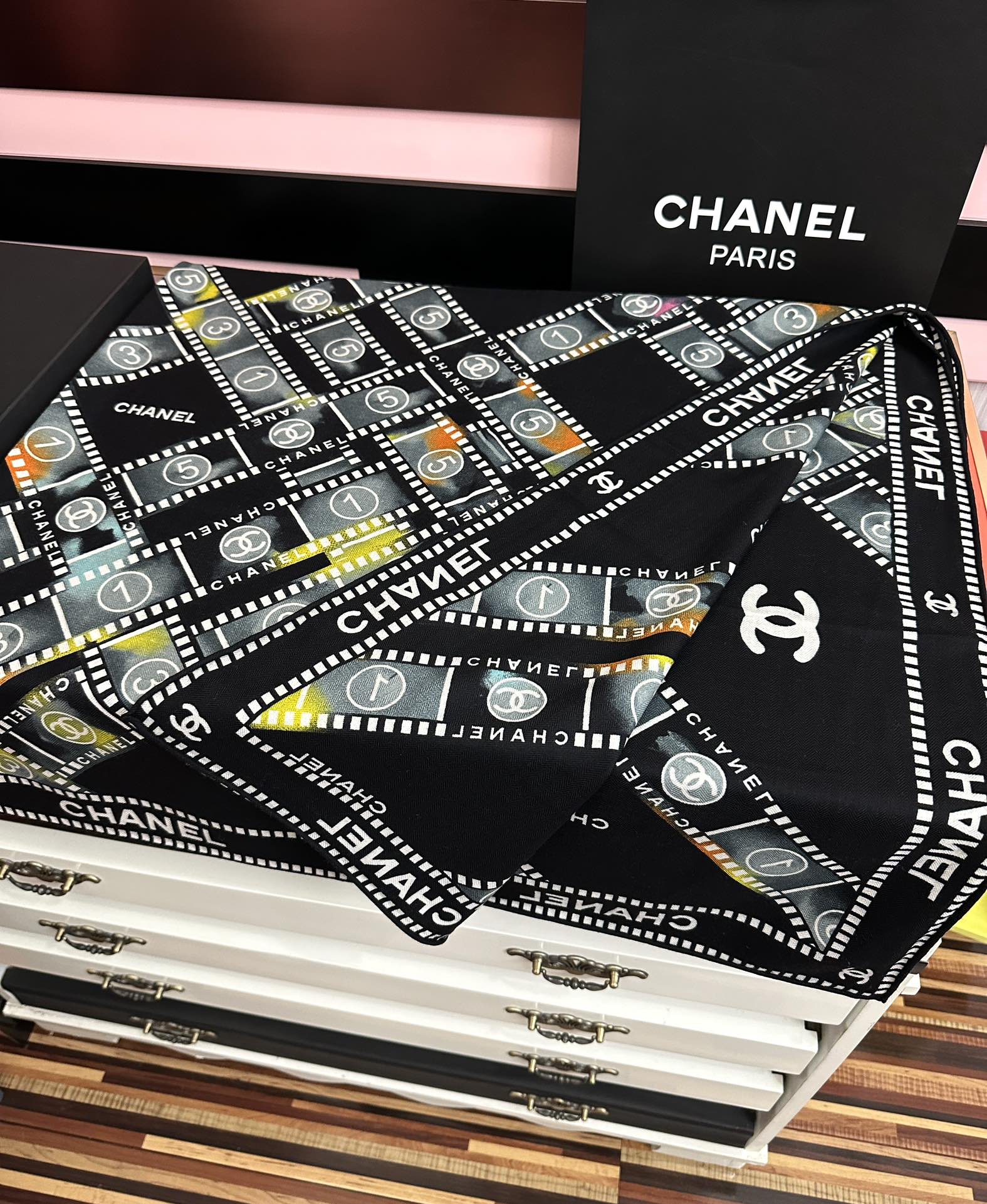 上新❤️香奈儿 ZG同步 太美了 【双面同色】香奶奶永远设计优雅风格[礼物]~气质到骨子里[色]香奶奶新