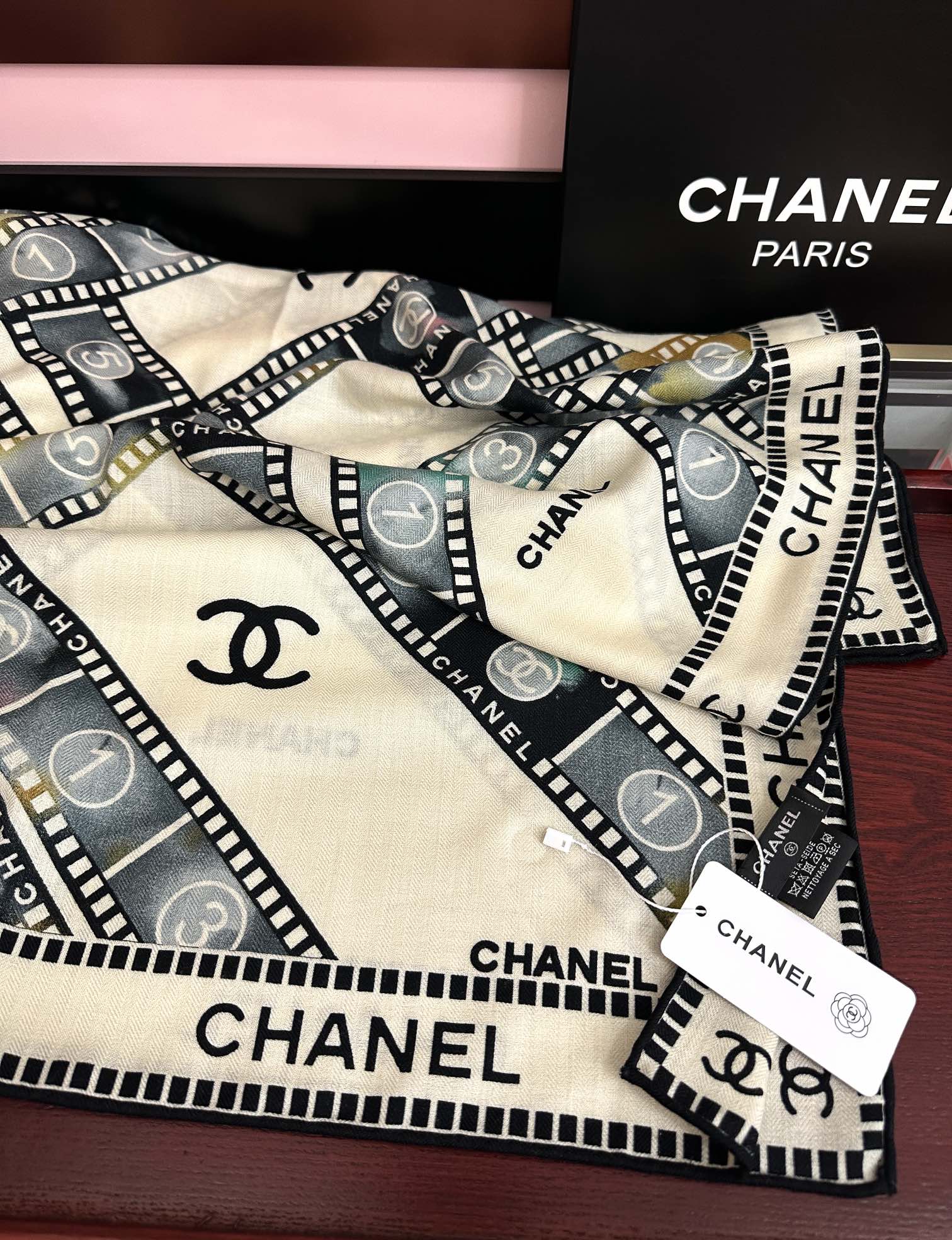 上新❤️香奈儿 ZG同步 太美了 【双面同色】香奶奶永远设计优雅风格[礼物]~气质到骨子里[色]香奶奶新