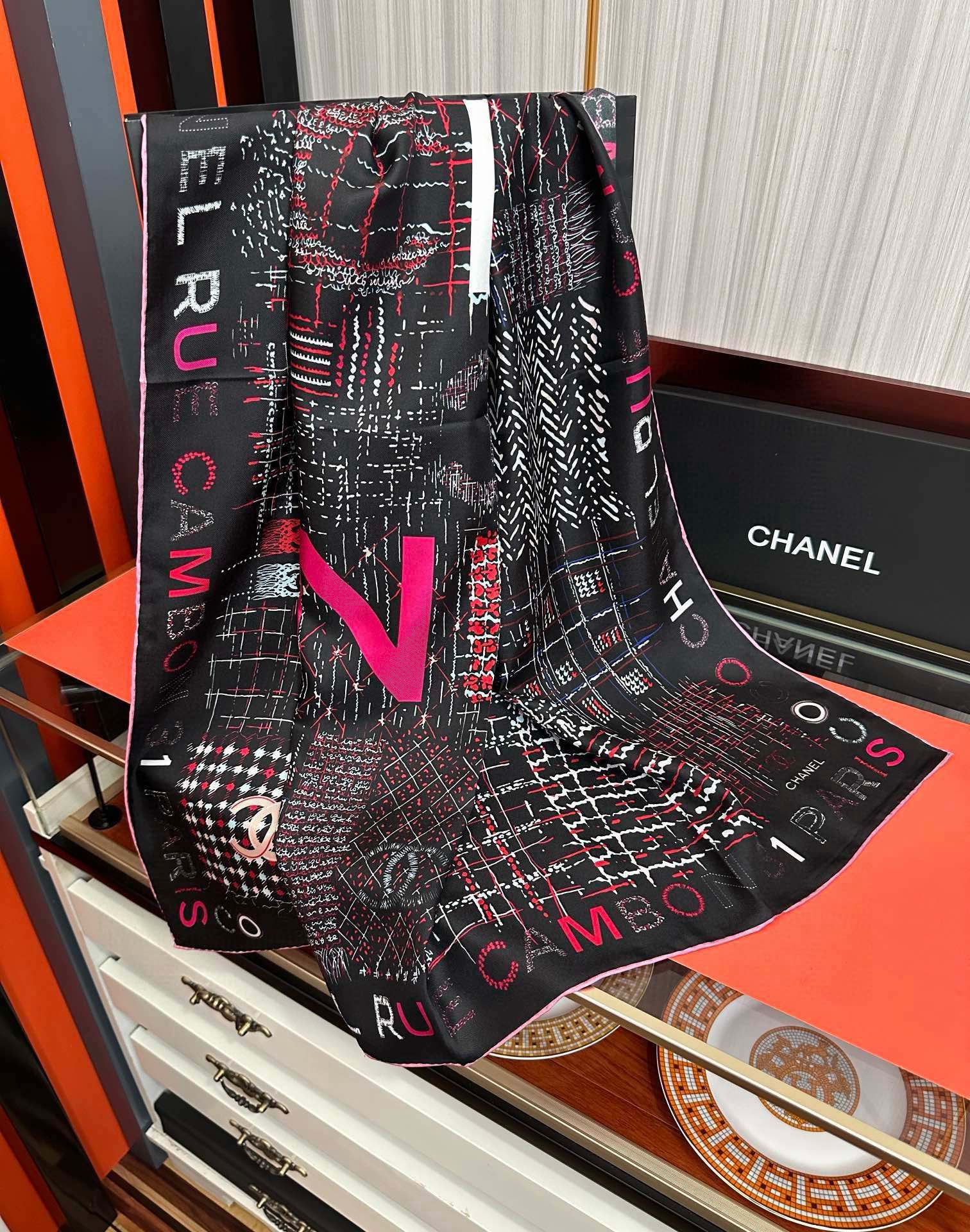 。上新 2025小香🌟【小香集】太美了[庆祝]四季都可以用‼️真心美的让人非常非常心动 上身效果简直美翻