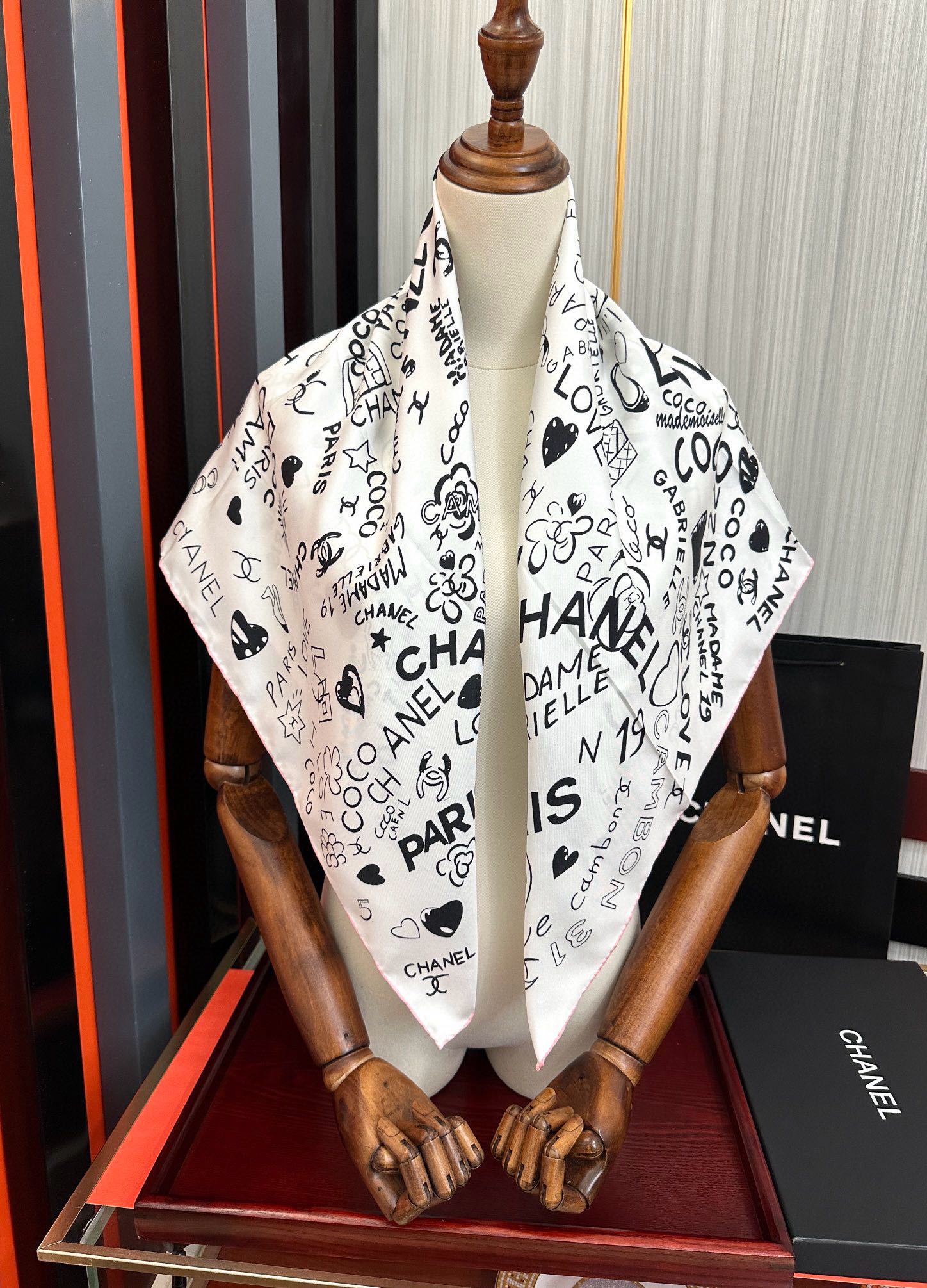 。香奈儿【18mm双面同色】浪漫爱情重磅推荐[色]真的超级爱的款式❤️Love,真情永在[得意]一条印有