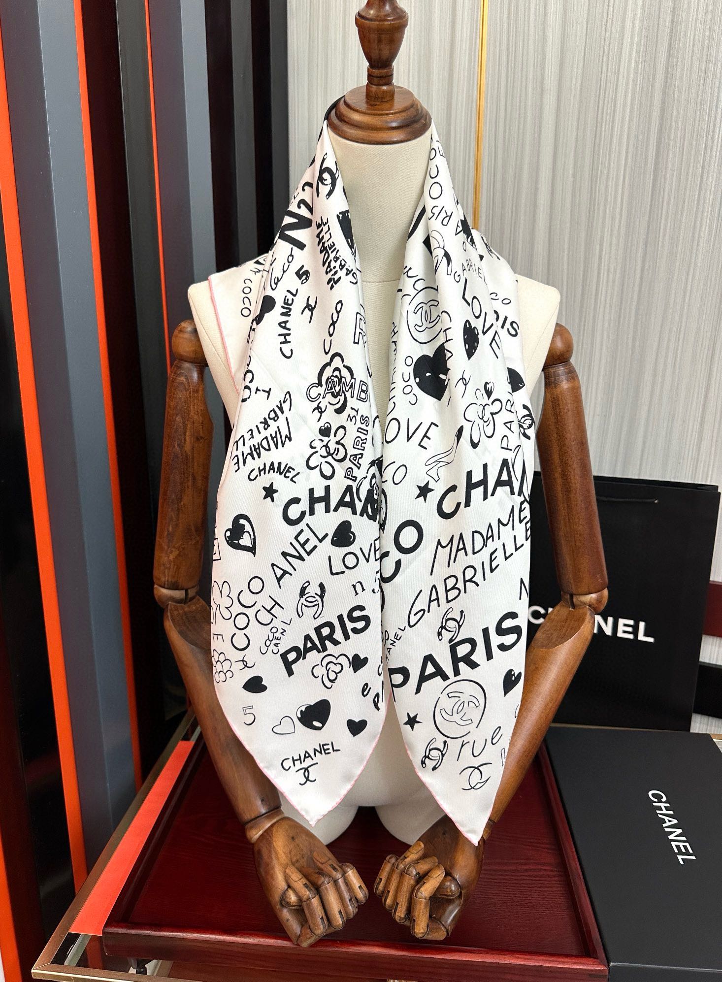 。香奈儿【18mm双面同色】浪漫爱情重磅推荐[色]真的超级爱的款式❤️Love,真情永在[得意]一条印有