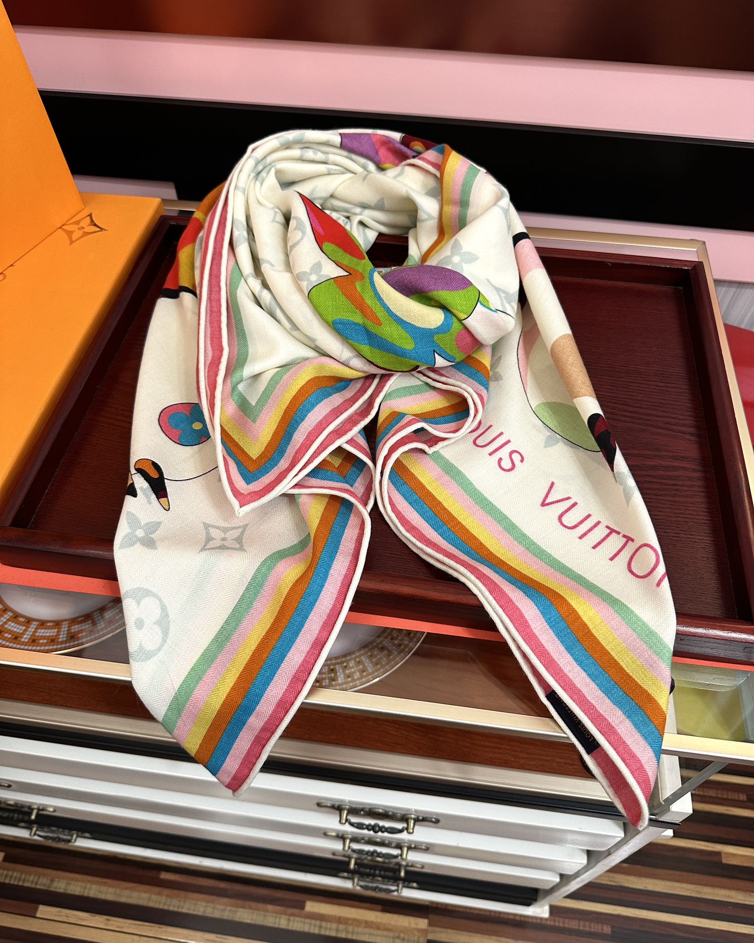 新款❤️LV 太美了ZG同步 【双面同色】今年最流行的花型 经典优雅[礼物]~气质到骨子里[色]新一季的