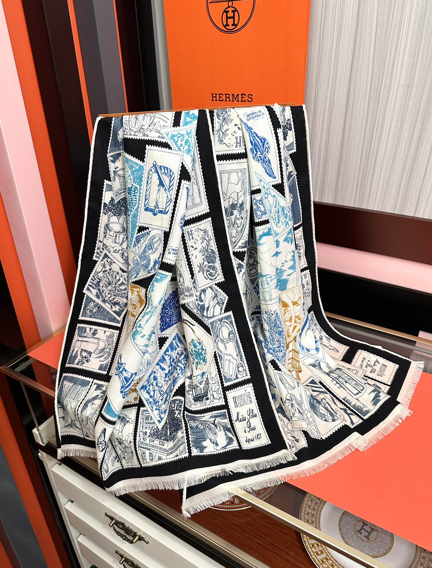 。2010 新款爱马仕。【双面同色 福宝邮集者】太美了[吃瓜]下手一定要快[嘴唇]四季都可以用[勾引]真