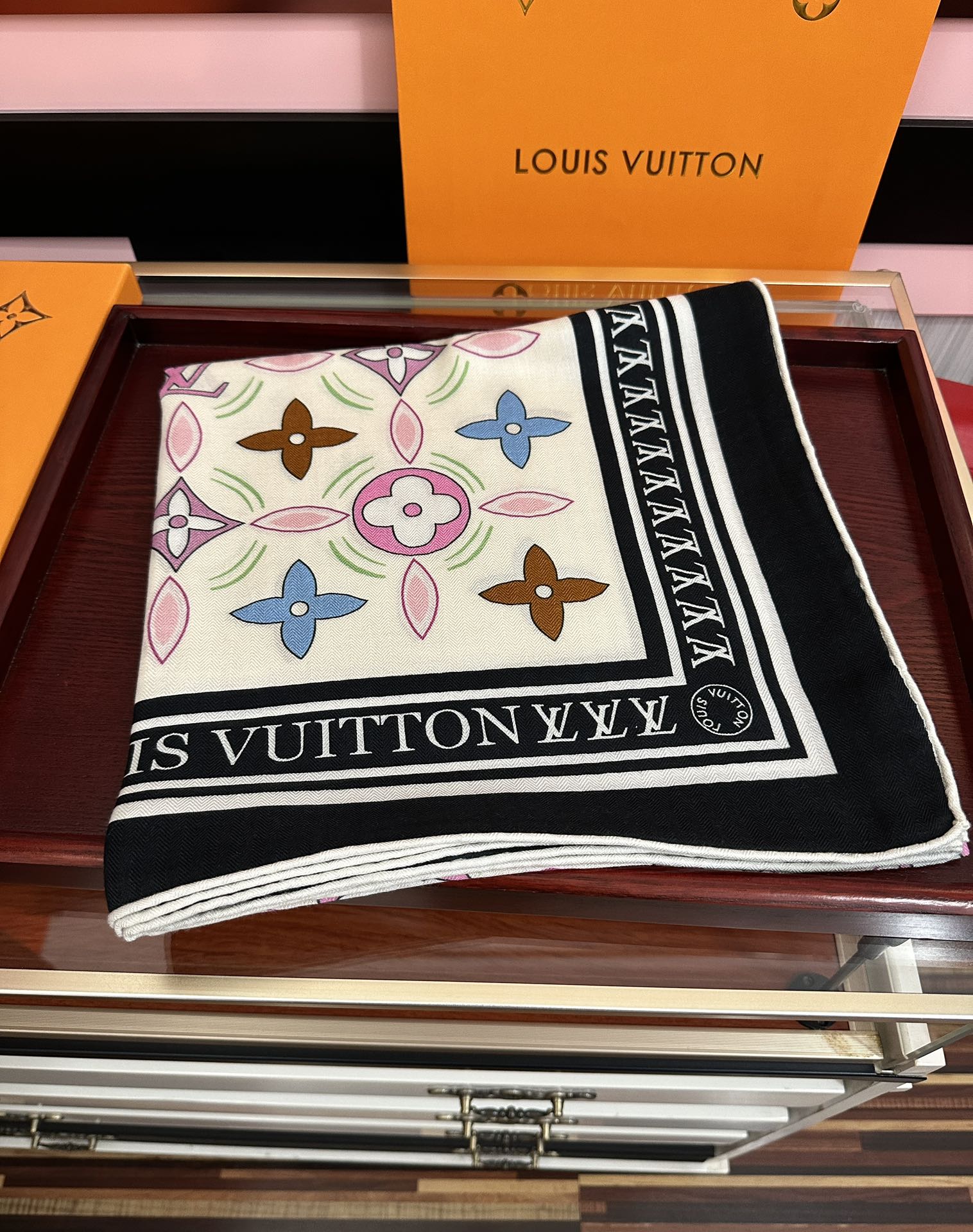 新款❤️LV 2025【双面同色】ZG同步经典优雅[礼物]~气质到骨子里[色]新一季的面料超高级，真心超