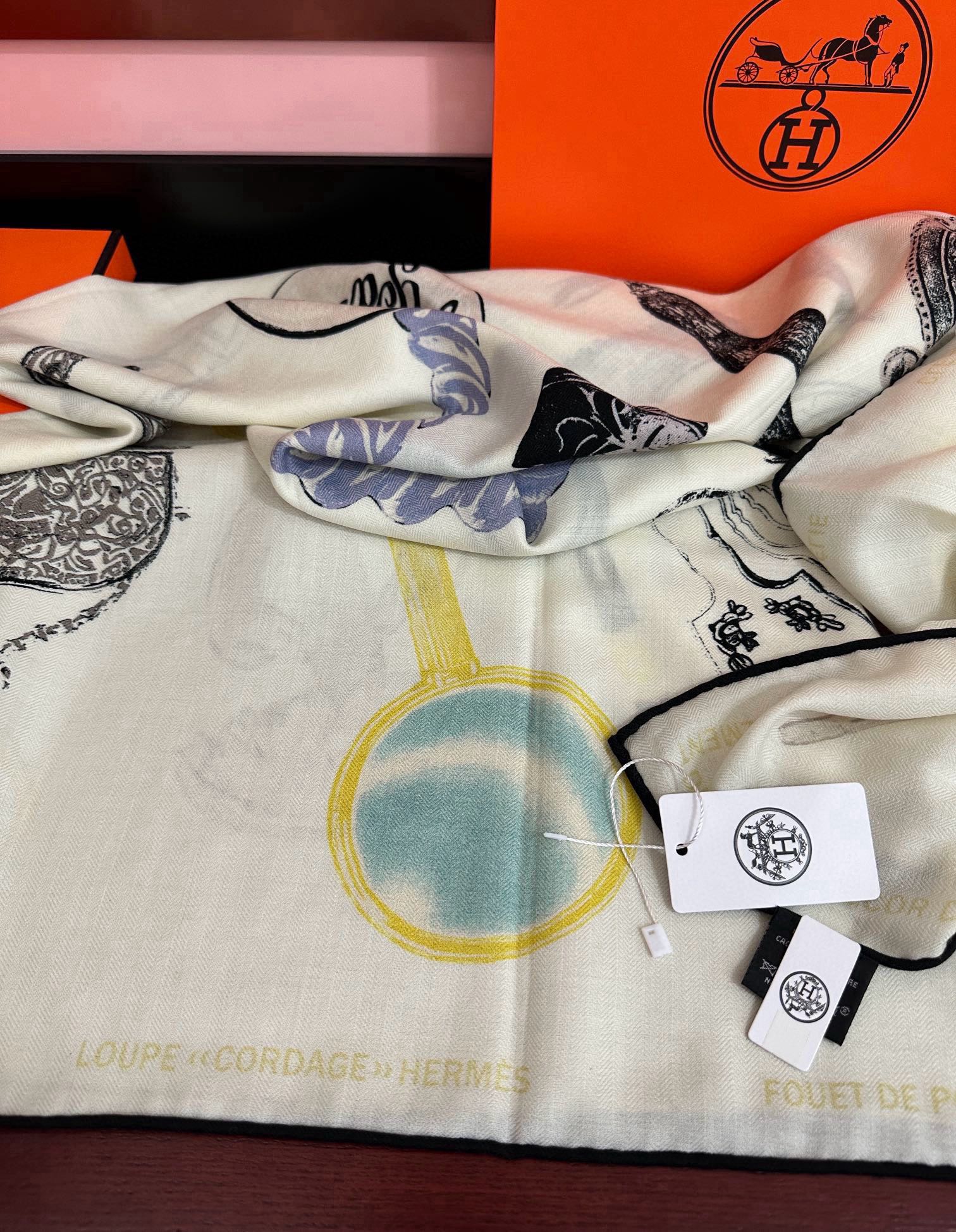 上新。爱马仕 【型影相随】2025新款[爱心] 新一季丝巾[太阳]我就不推荐了回头分享一下部分复刻款的老