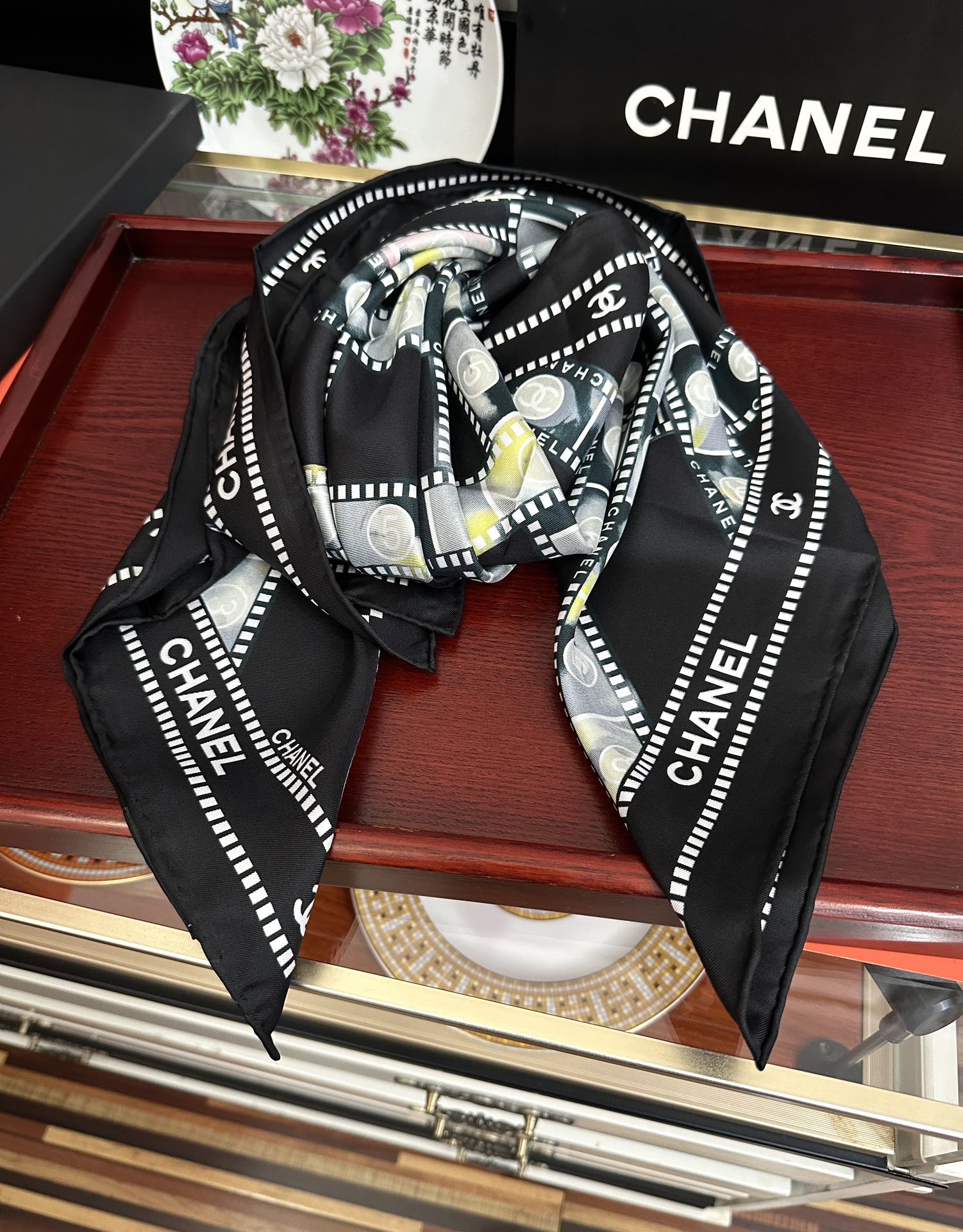 。𝐂𝐡𝐚𝐧𝐞𝐥 高品质【双面同色 电影胶卷🎞️】18姆米 原单品质[庆祝]今年第一款一眼心动的系列[玫瑰