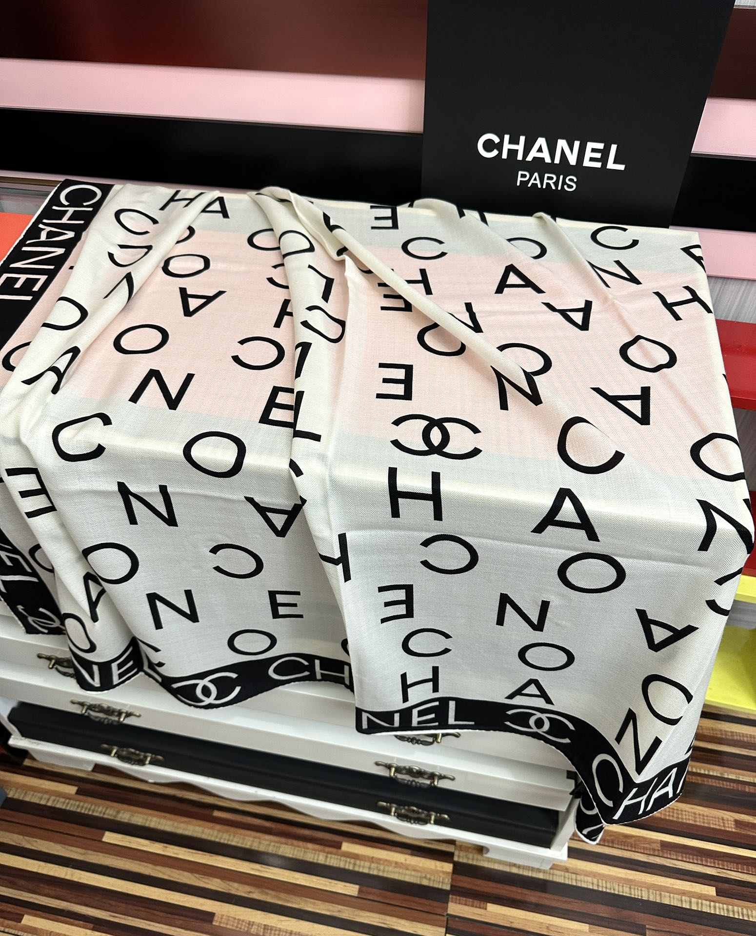 上新❤️香奈儿 【双面同色】2025太美了[發]🎩设计优雅风[礼物]~气质到骨子里[色]香奶奶新一季的面