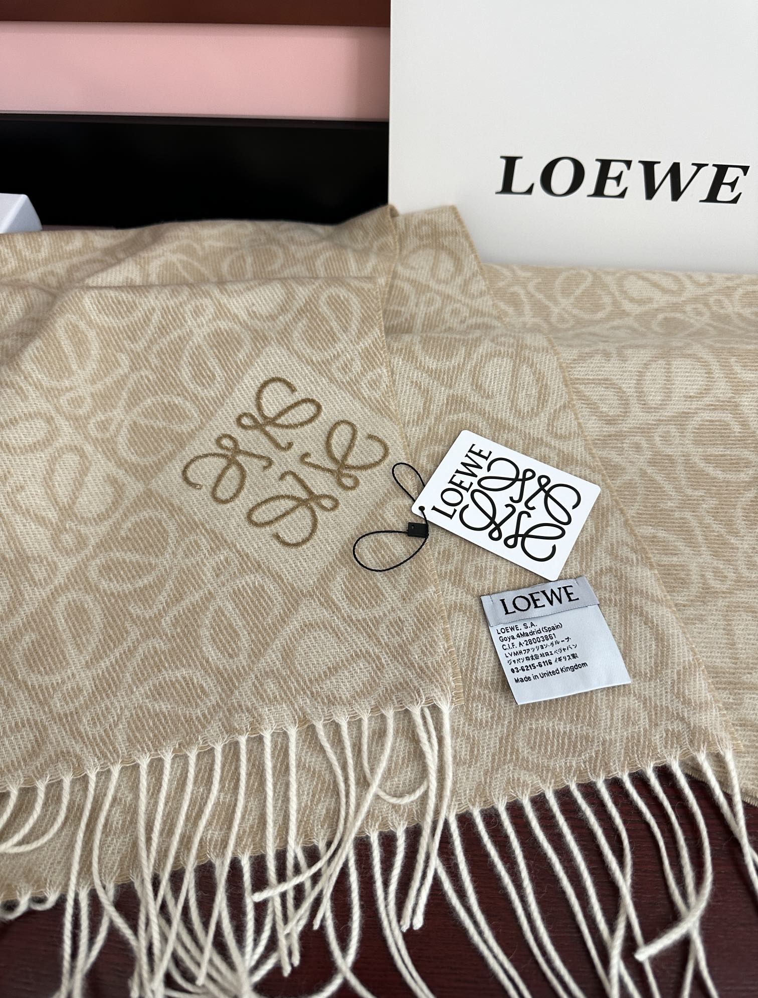 。罗意威2025 ZG最新款[庆祝] 棋盘格提花围巾[太阳]经典棋盘格矩阵设计高端设计[玫瑰] 不挑年龄